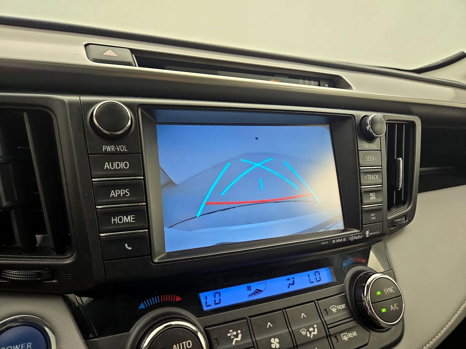 2017 Toyota RAV4 Limited - Photo 16