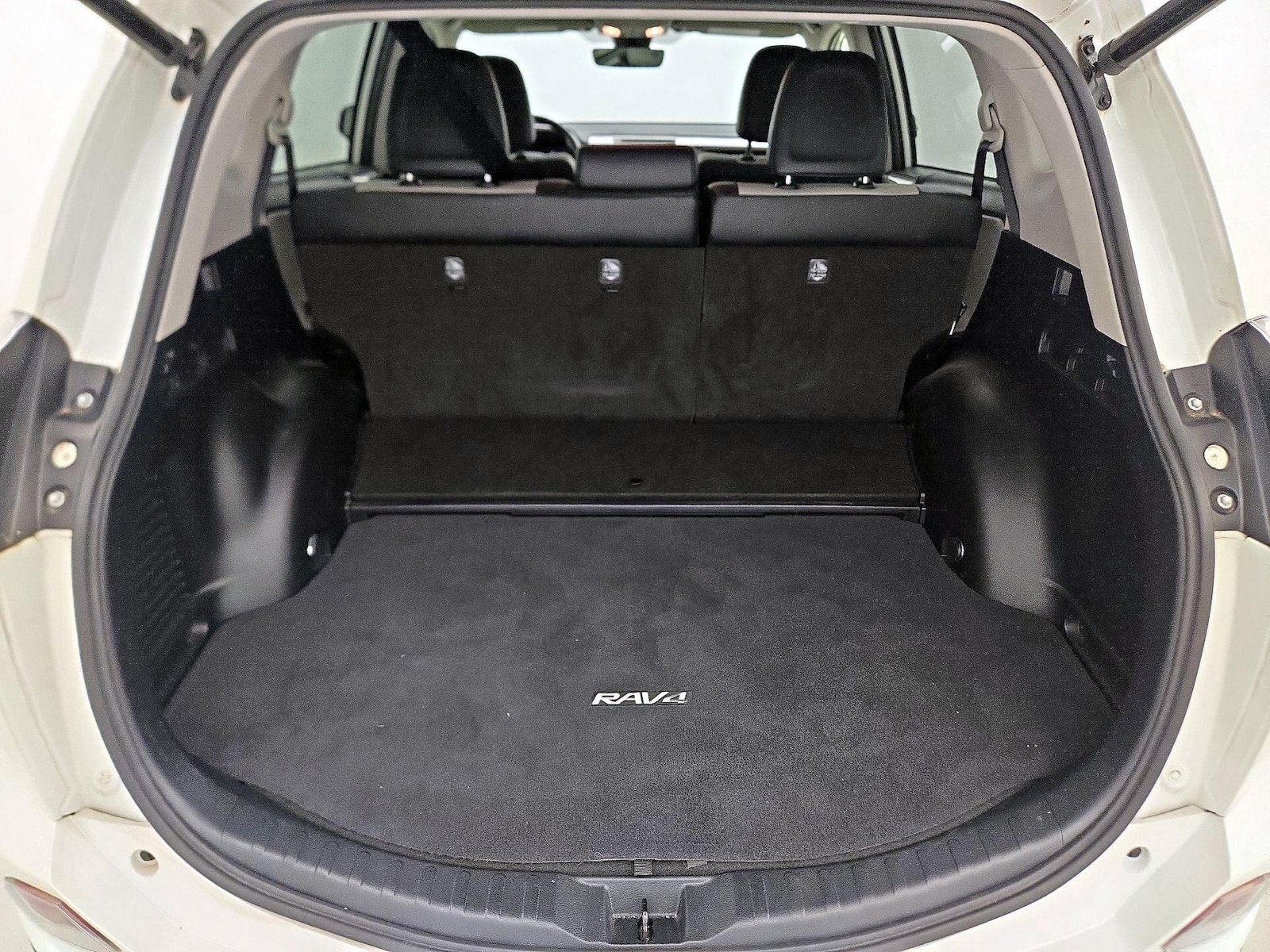 2017 Toyota RAV4 Limited - Photo 23