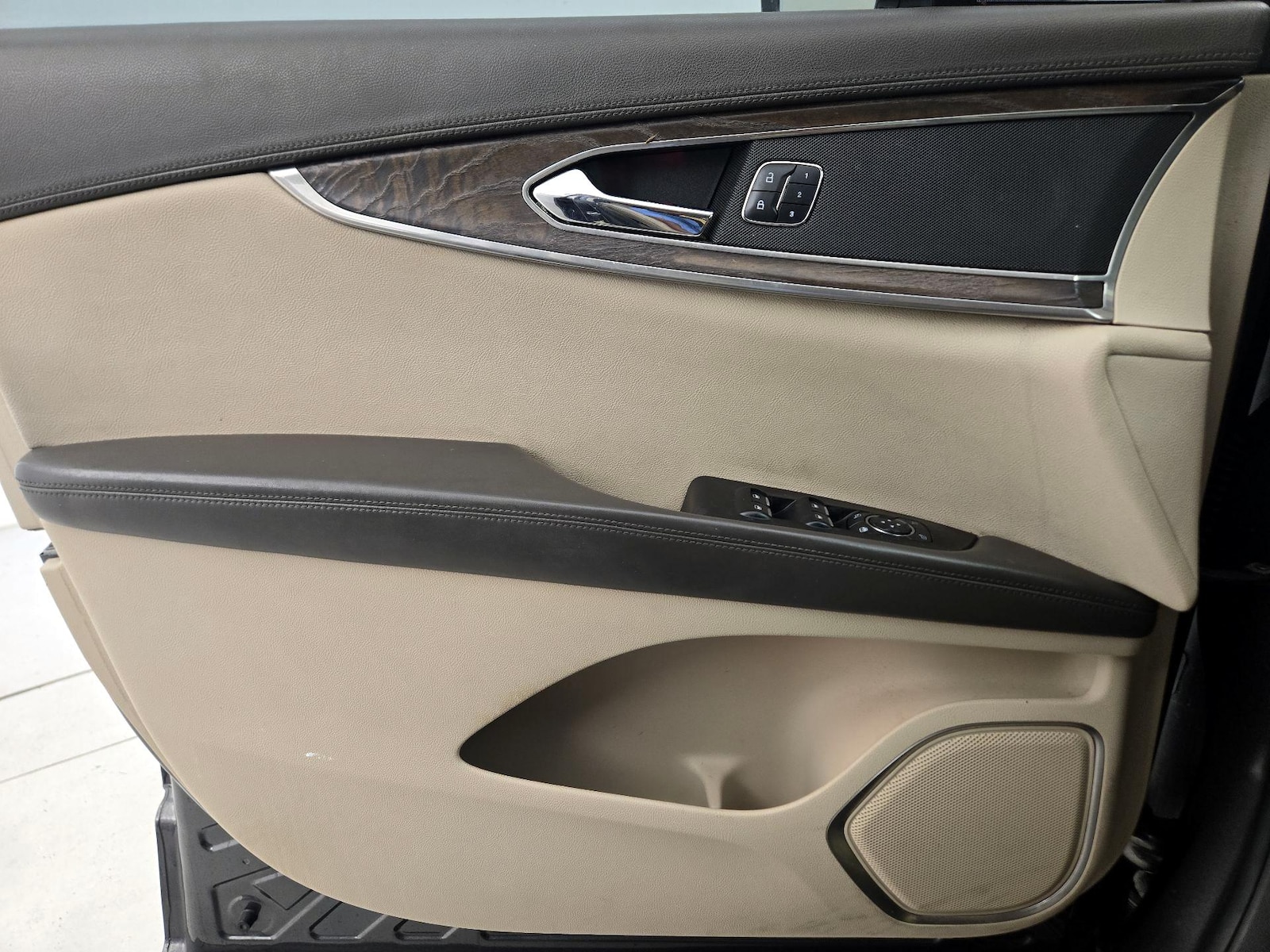 2017 Lincoln MKX Select - Photo 13