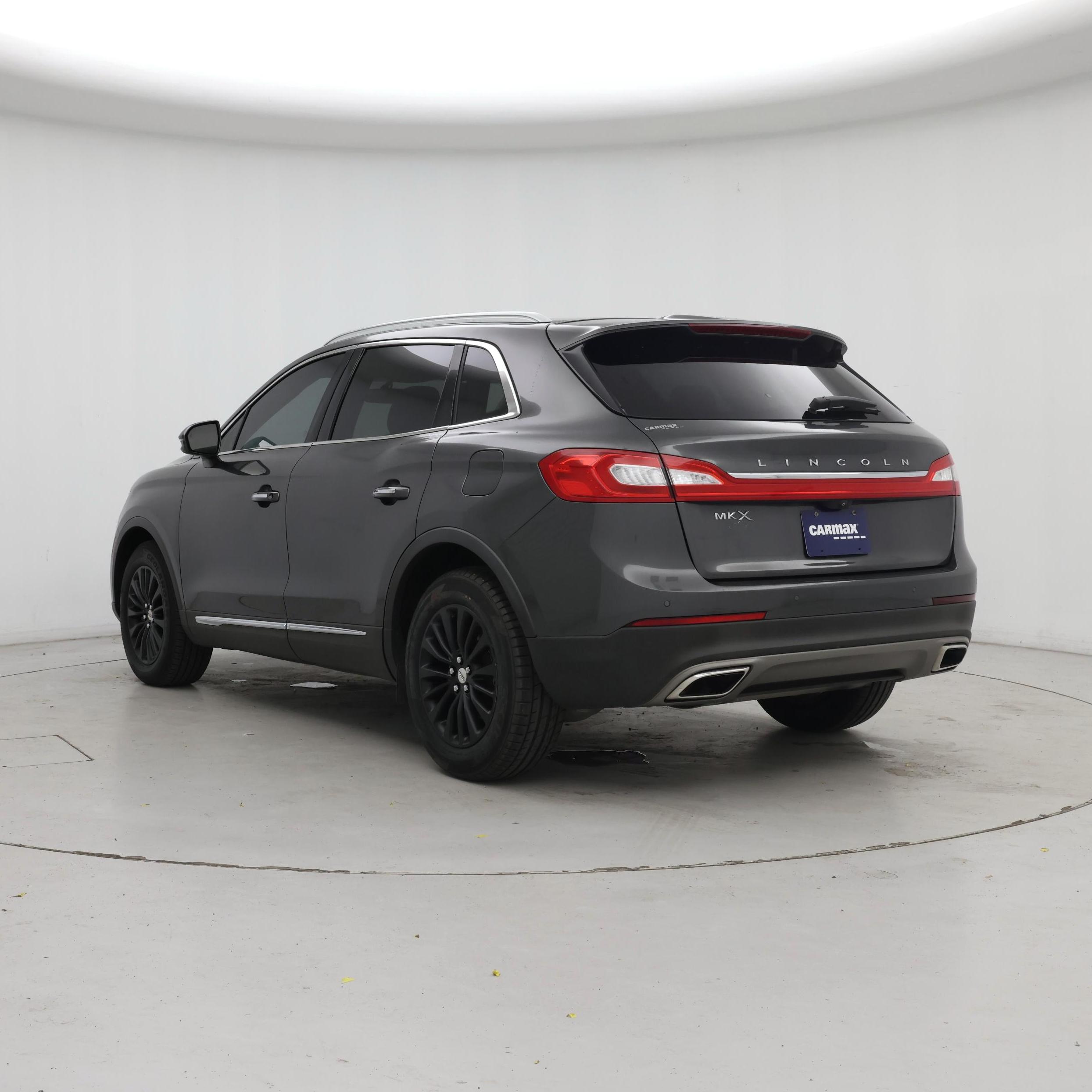Thumbnail: 2017 Lincoln MKX - 2