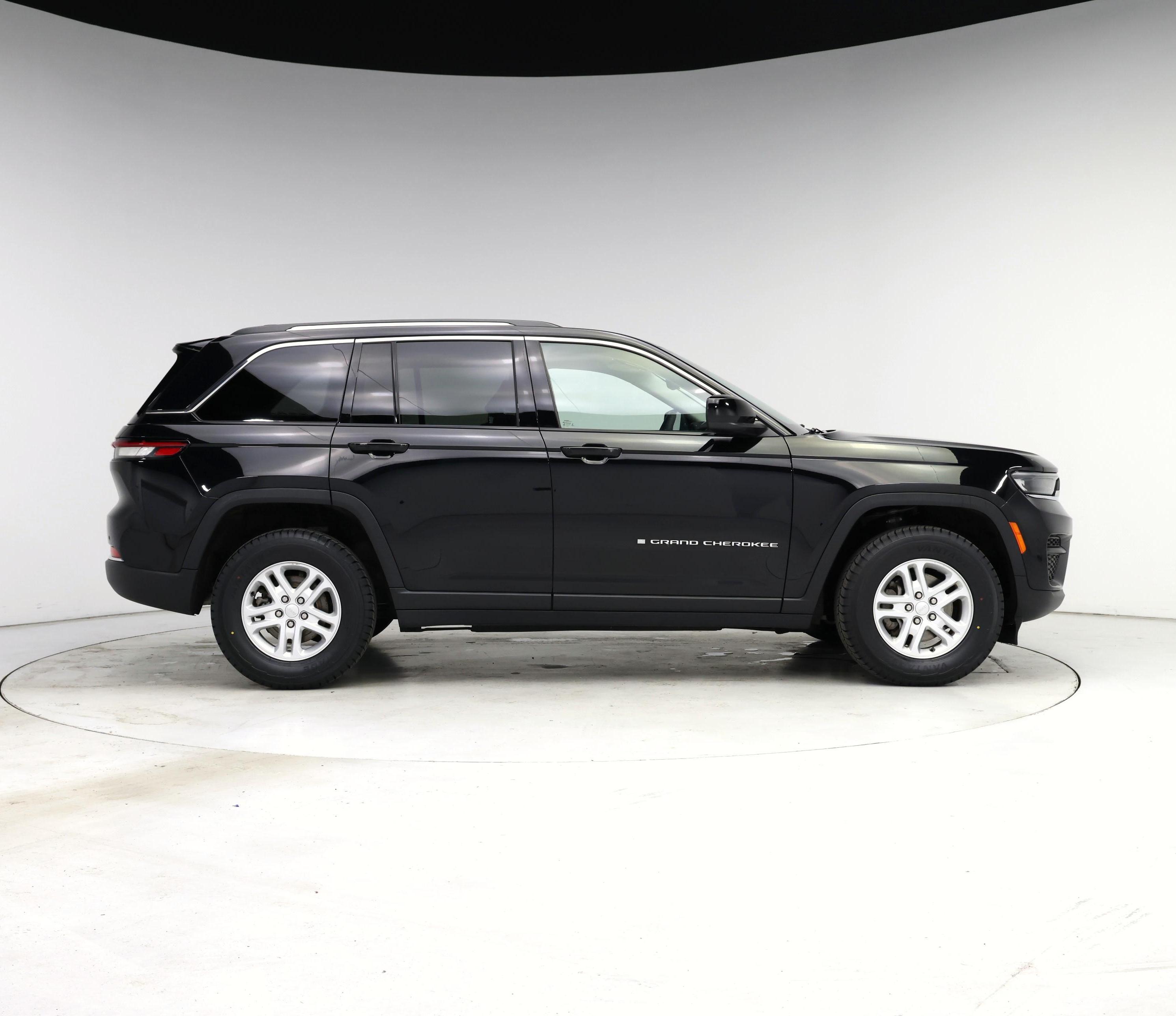 Thumbnail: 2023 Jeep Grand Cherokee - 7