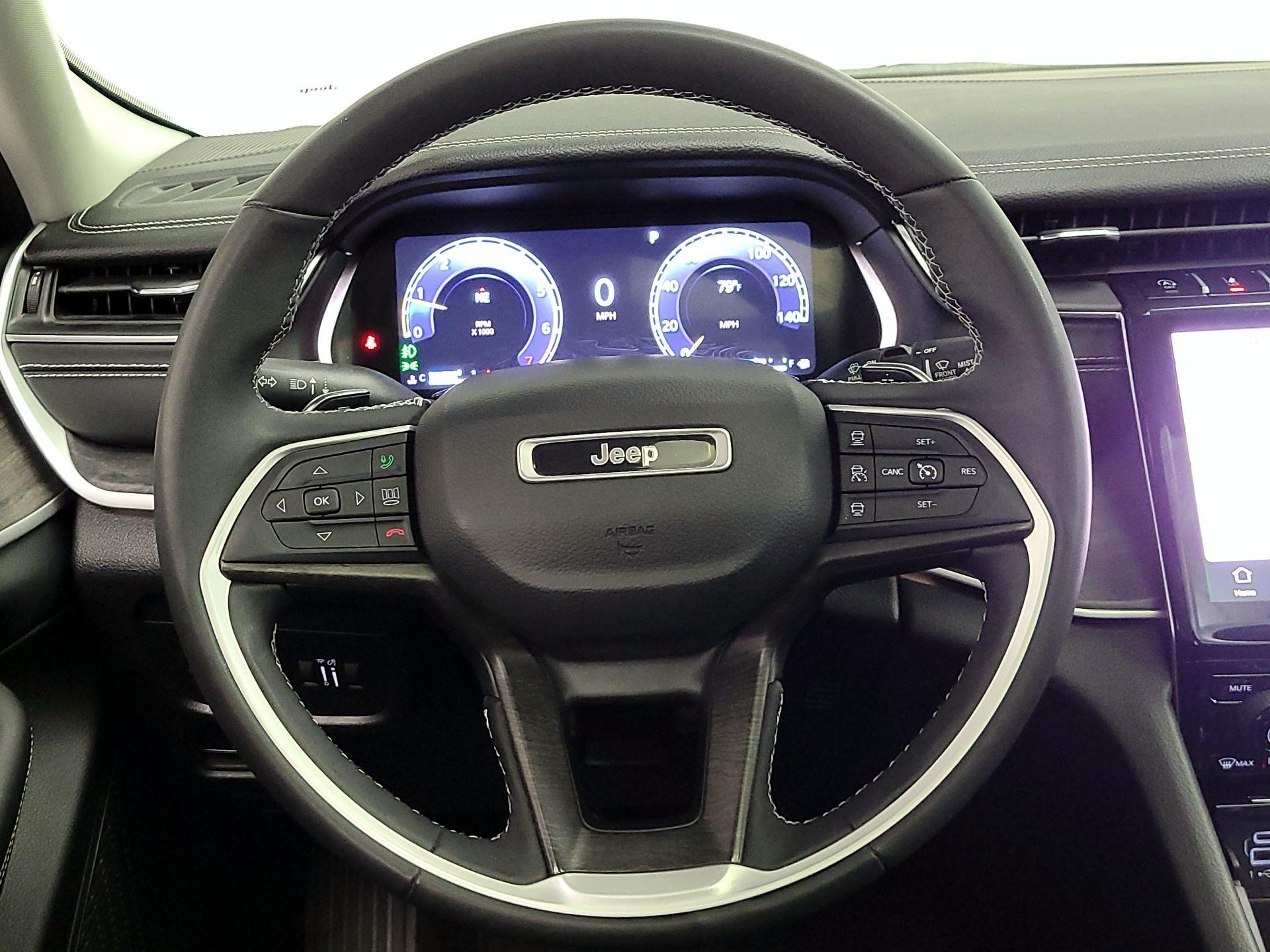 Thumbnail: 2023 Jeep Grand Cherokee L - 10