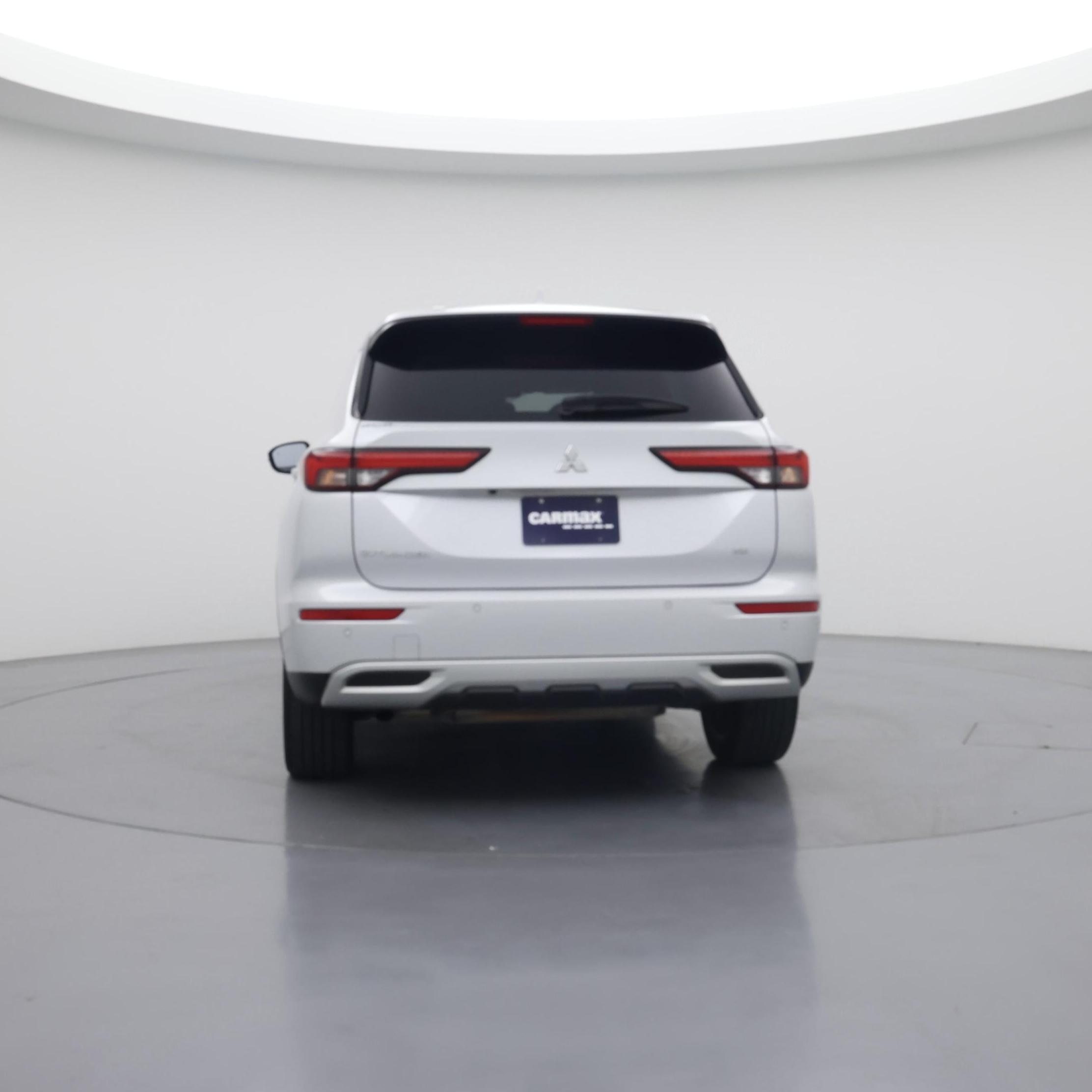 Thumbnail: 2024 Mitsubishi Outlander - 6