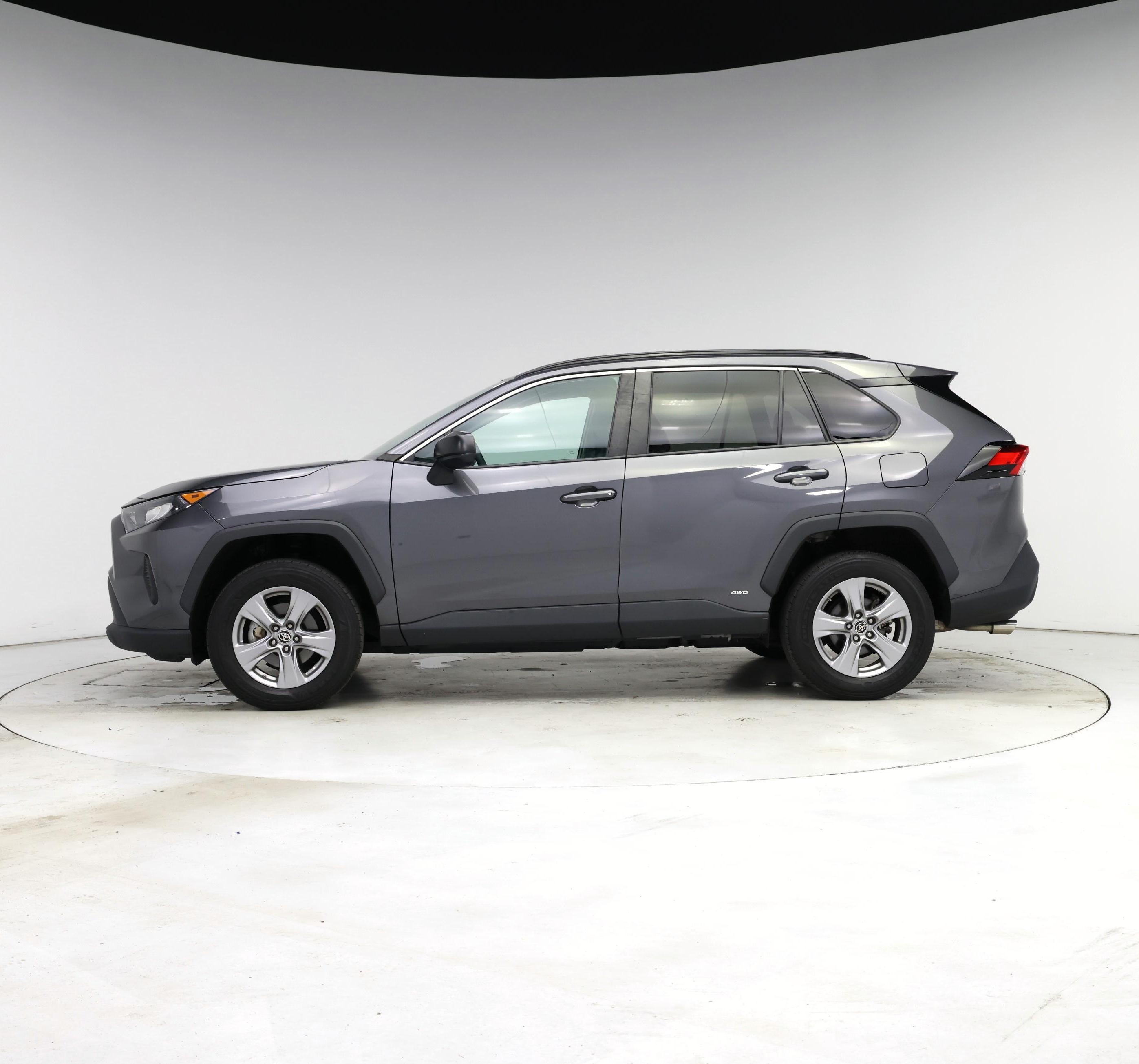 Thumbnail: 2022 Toyota RAV4 - 3