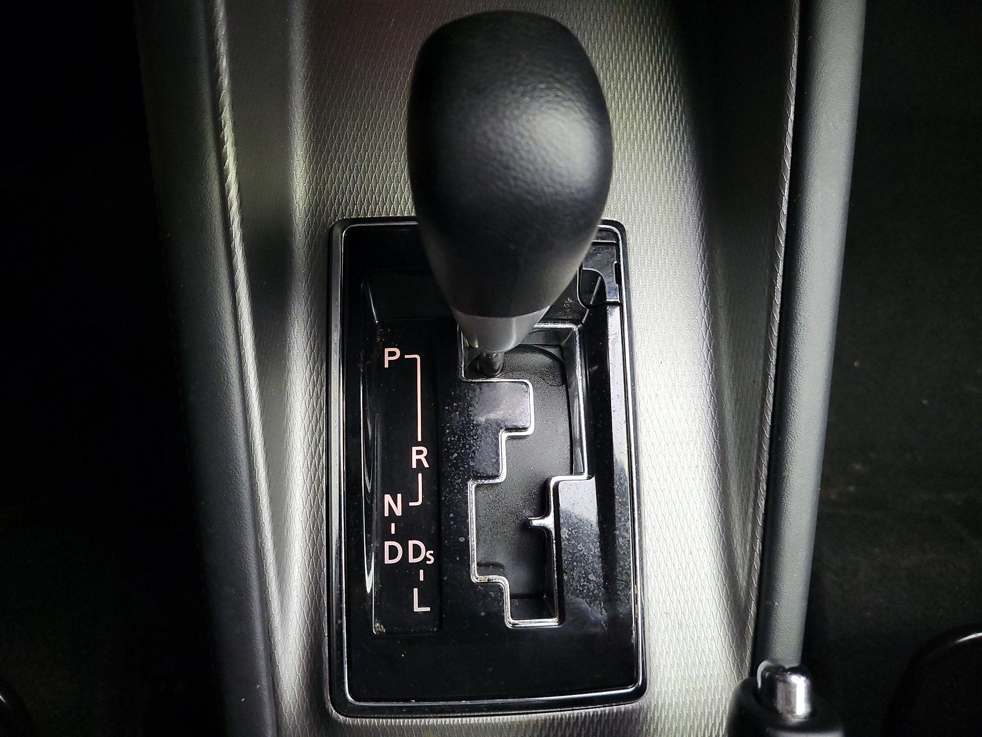 Thumbnail: 2024 Mitsubishi Outlander Sport - 17