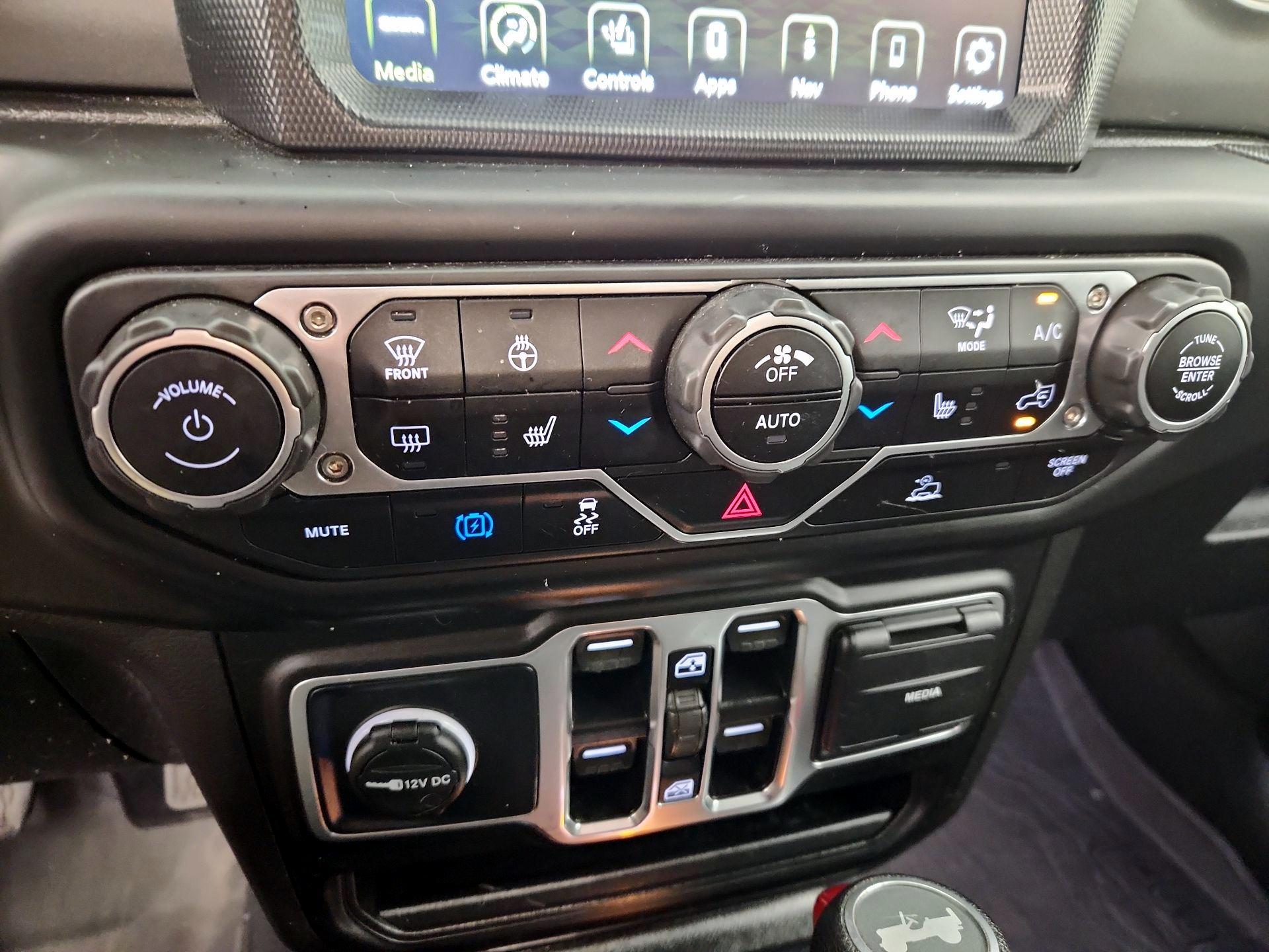 Thumbnail: 2023 Jeep Wrangler - 17