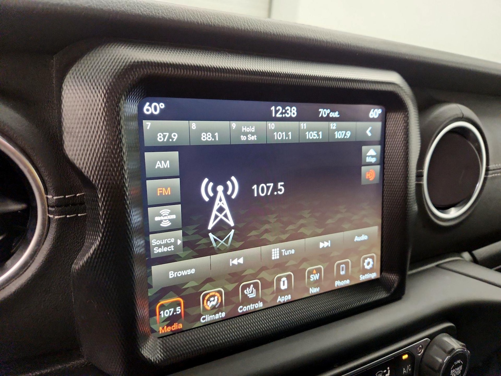 2023 Jeep Wrangler 4xe Sahara 4XE - Photo 17