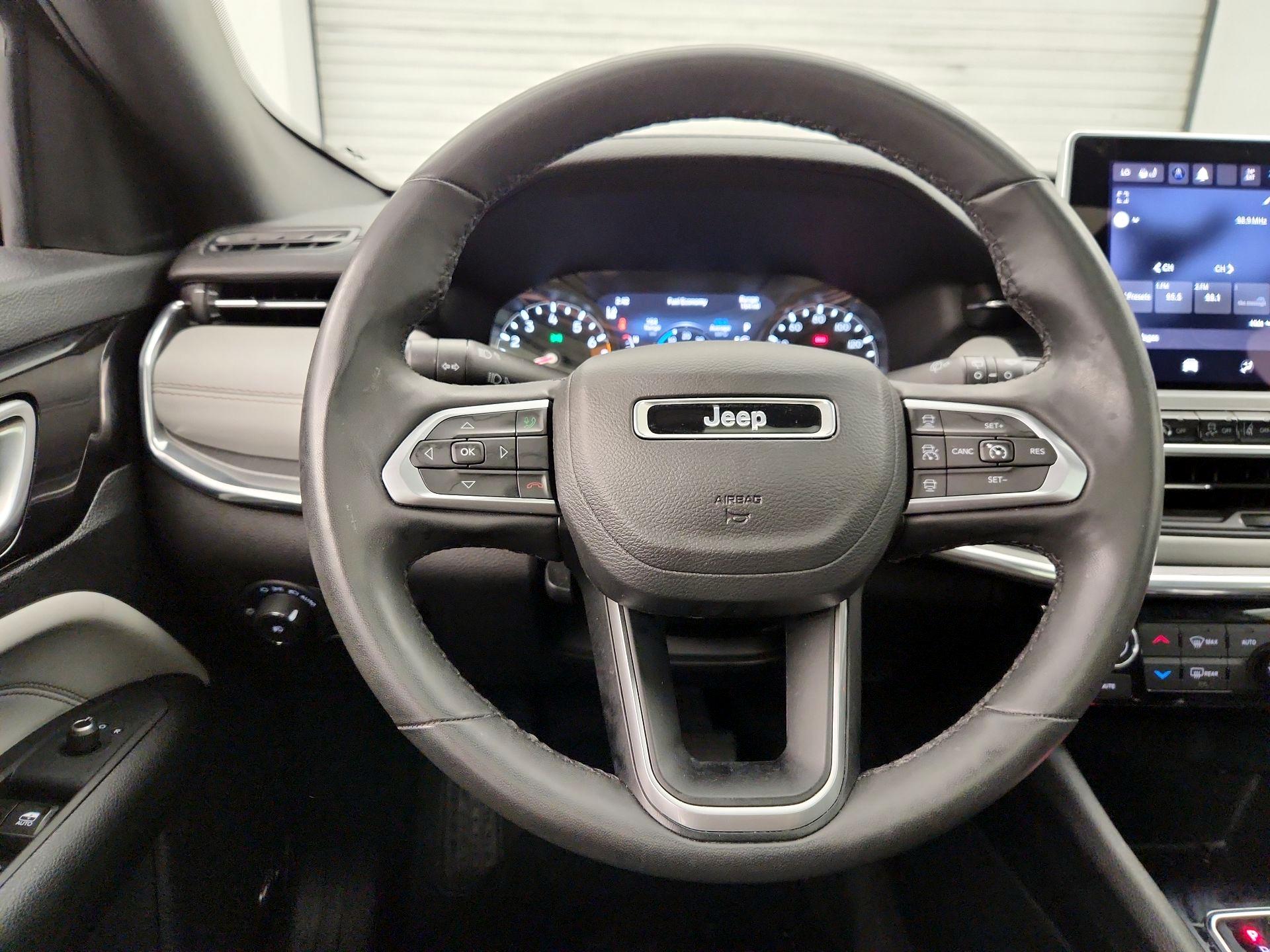 Thumbnail: 2023 Jeep Compass - 10