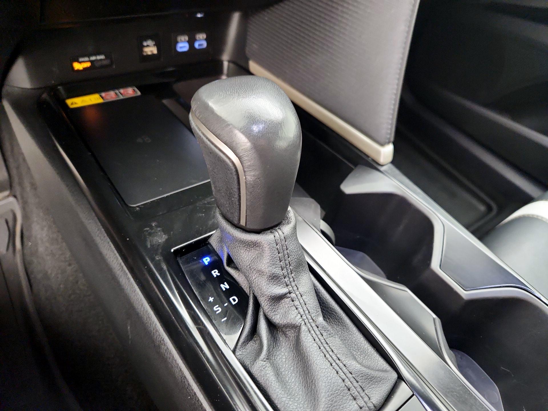 Thumbnail: 2025 Toyota Camry - 17