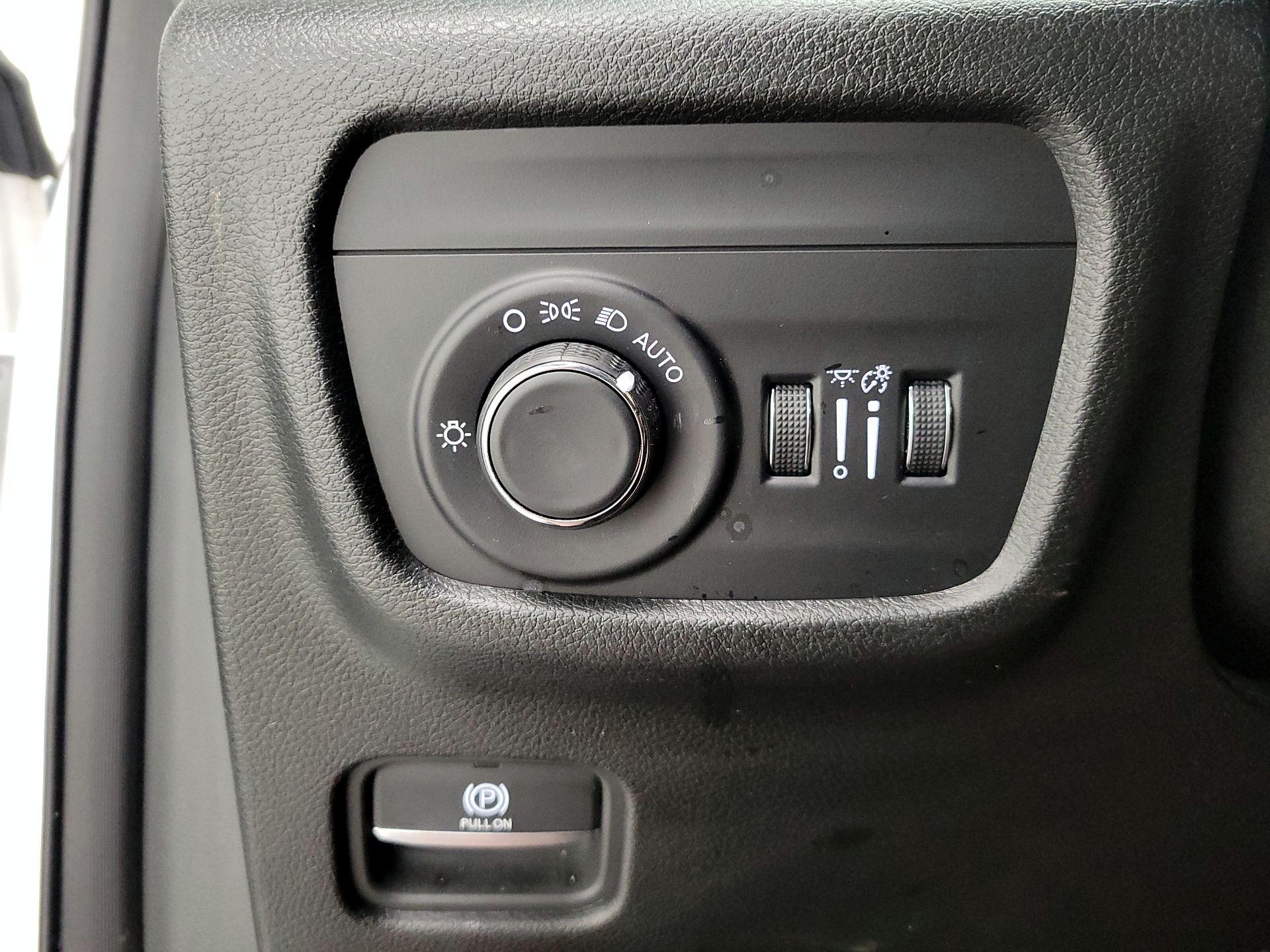 Thumbnail: 2023 Jeep Grand Cherokee - 13