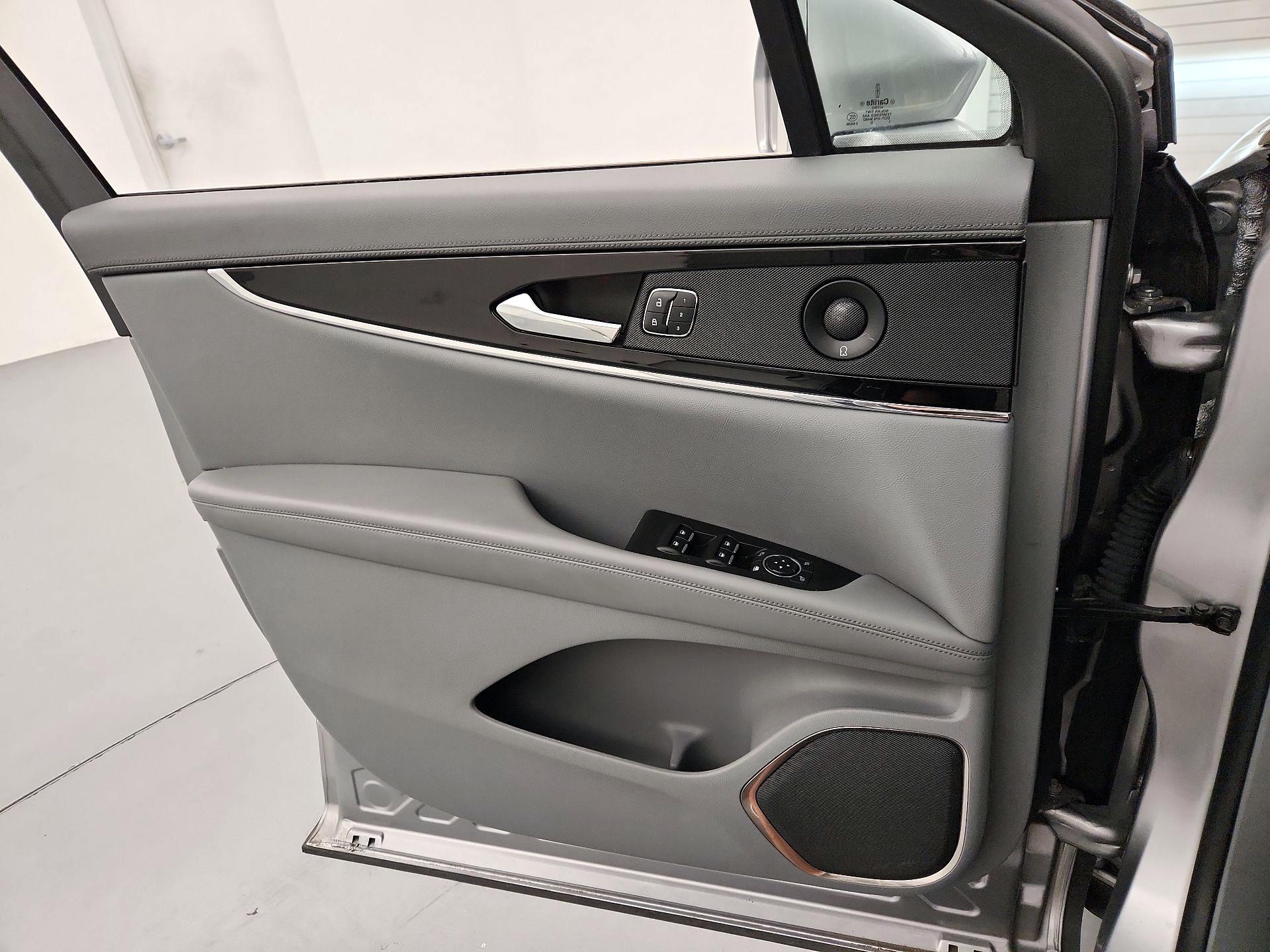 Thumbnail: 2021 Lincoln Nautilus - 12
