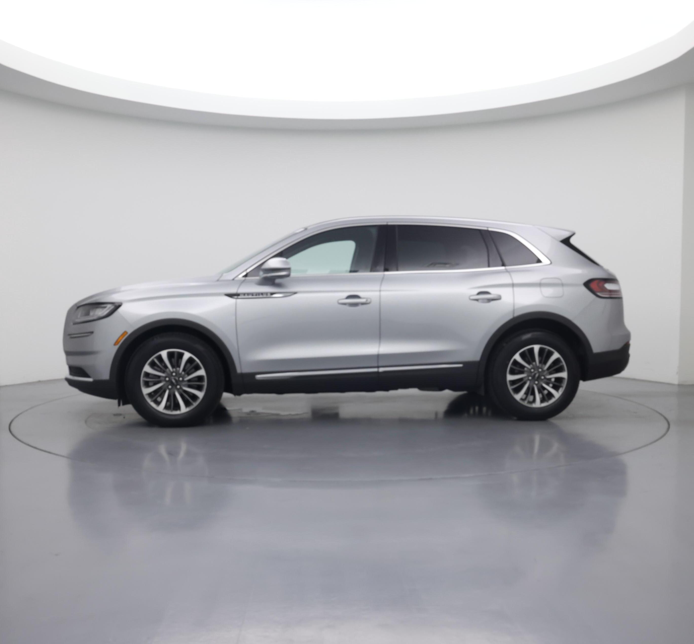 Thumbnail: 2021 Lincoln Nautilus - 3