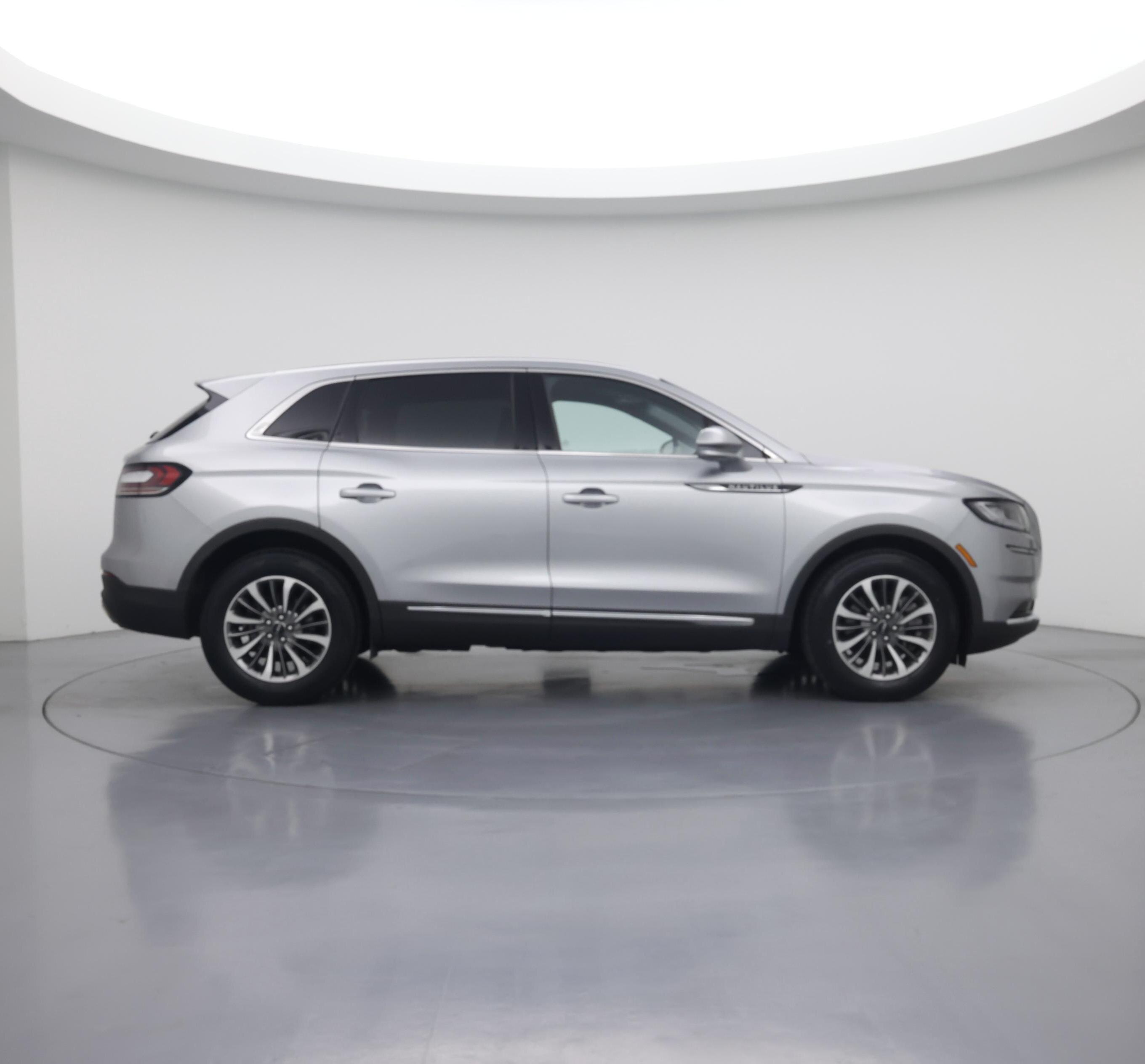 Thumbnail: 2021 Lincoln Nautilus - 7
