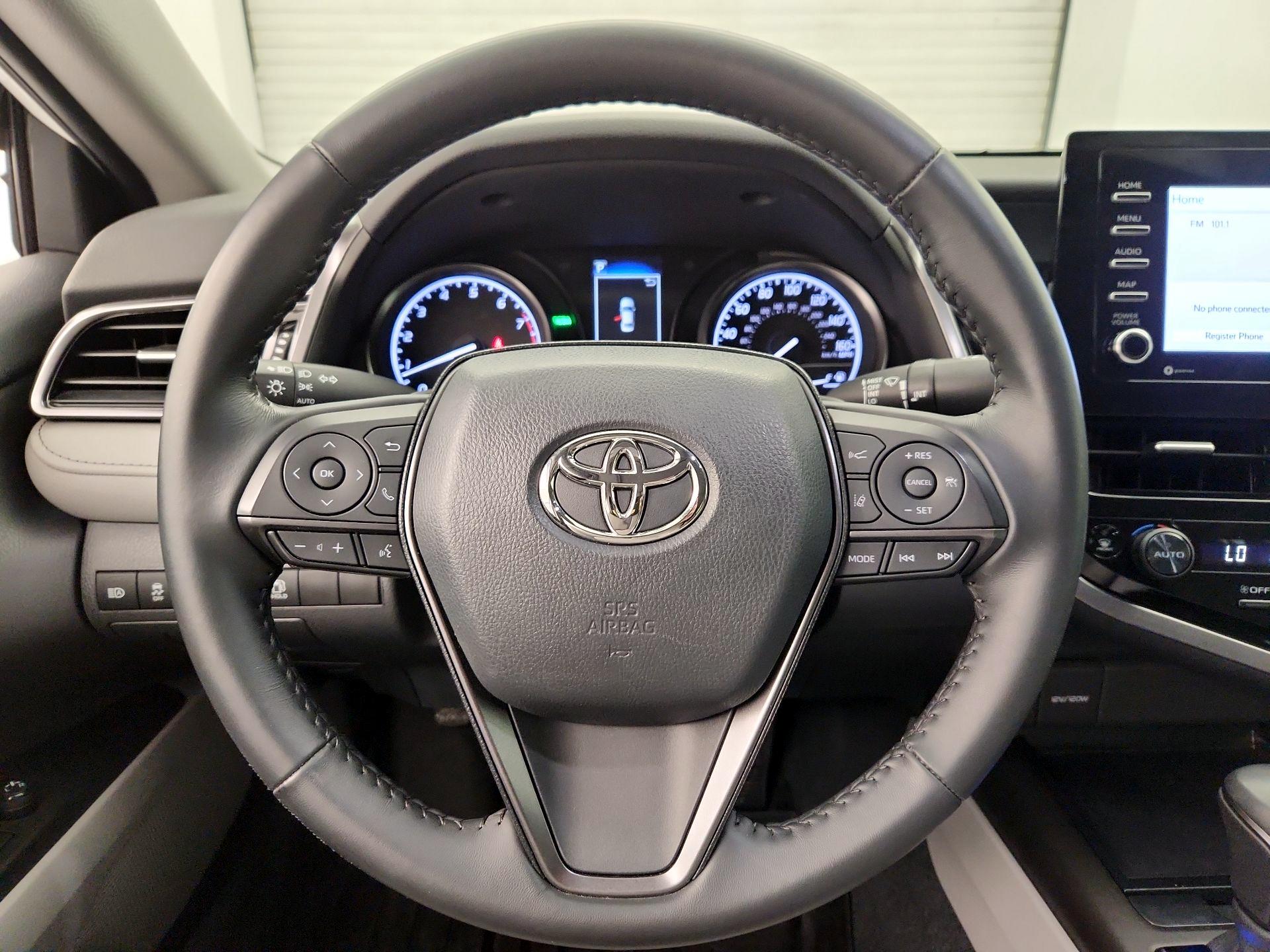 Thumbnail: 2023 Toyota Camry - 10
