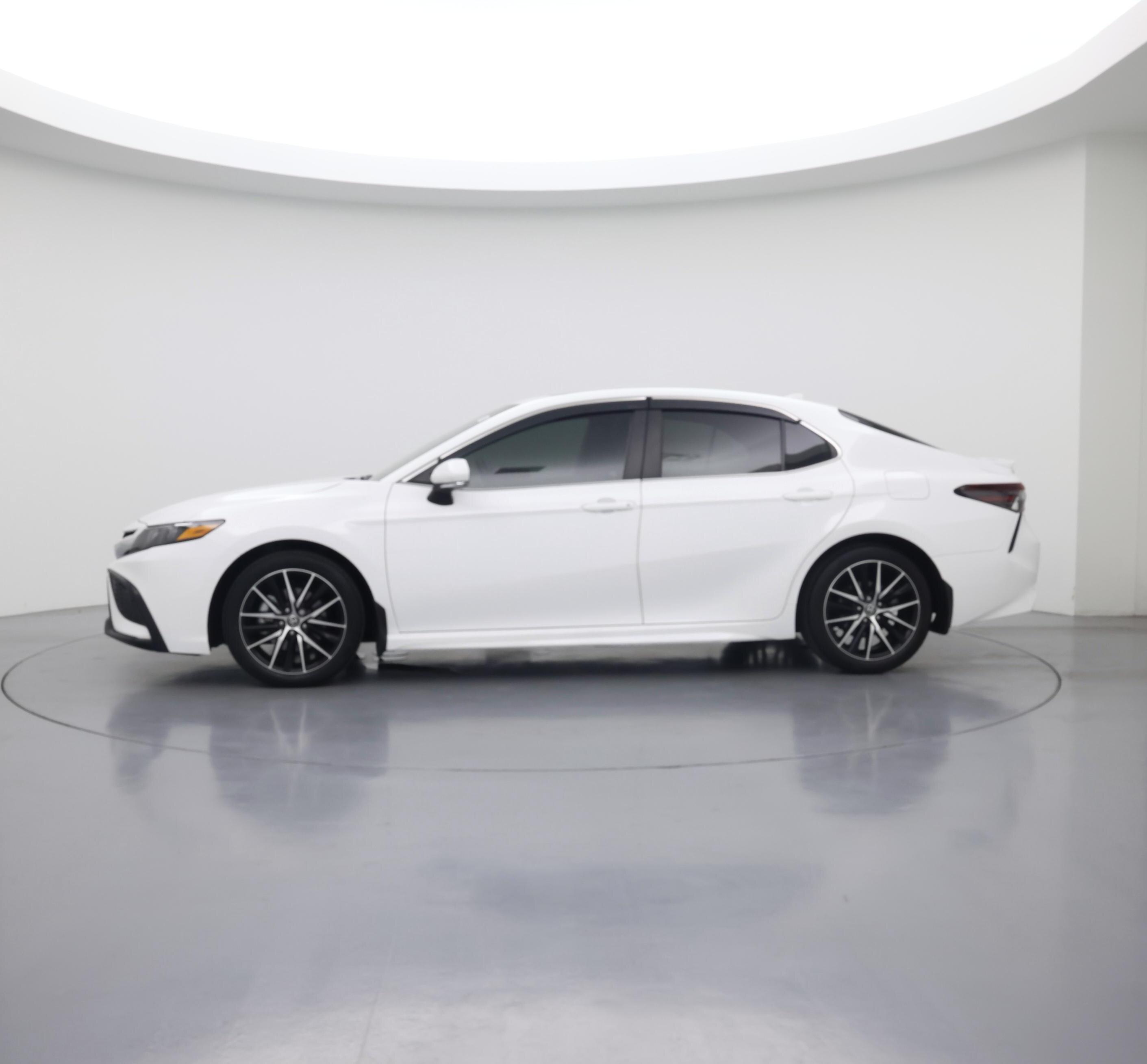 Thumbnail: 2023 Toyota Camry - 3