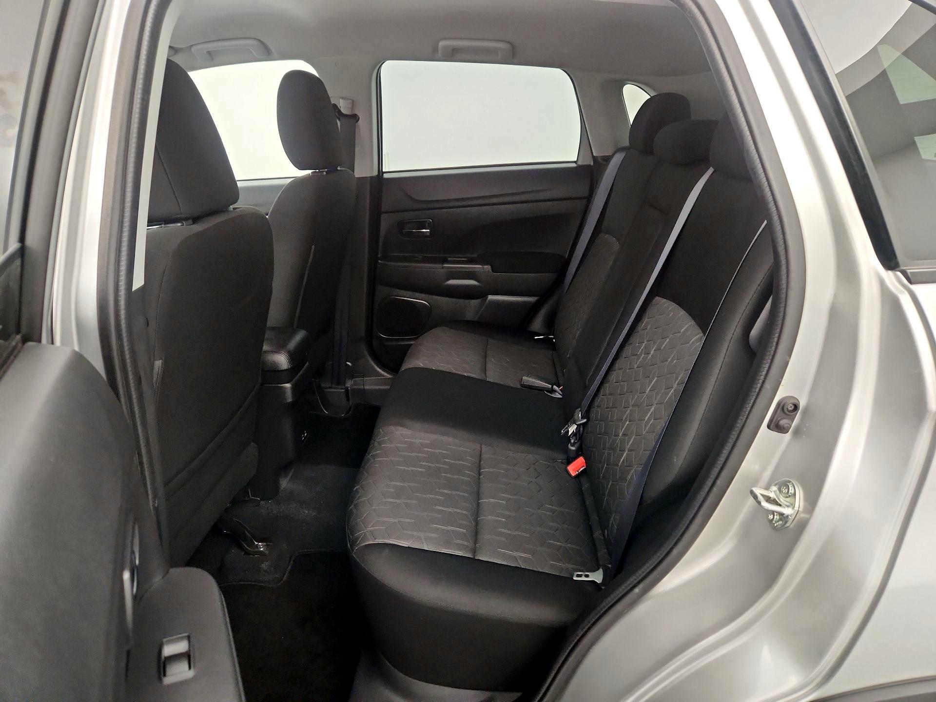 Thumbnail: 2025 Mitsubishi Outlander Sport - 19