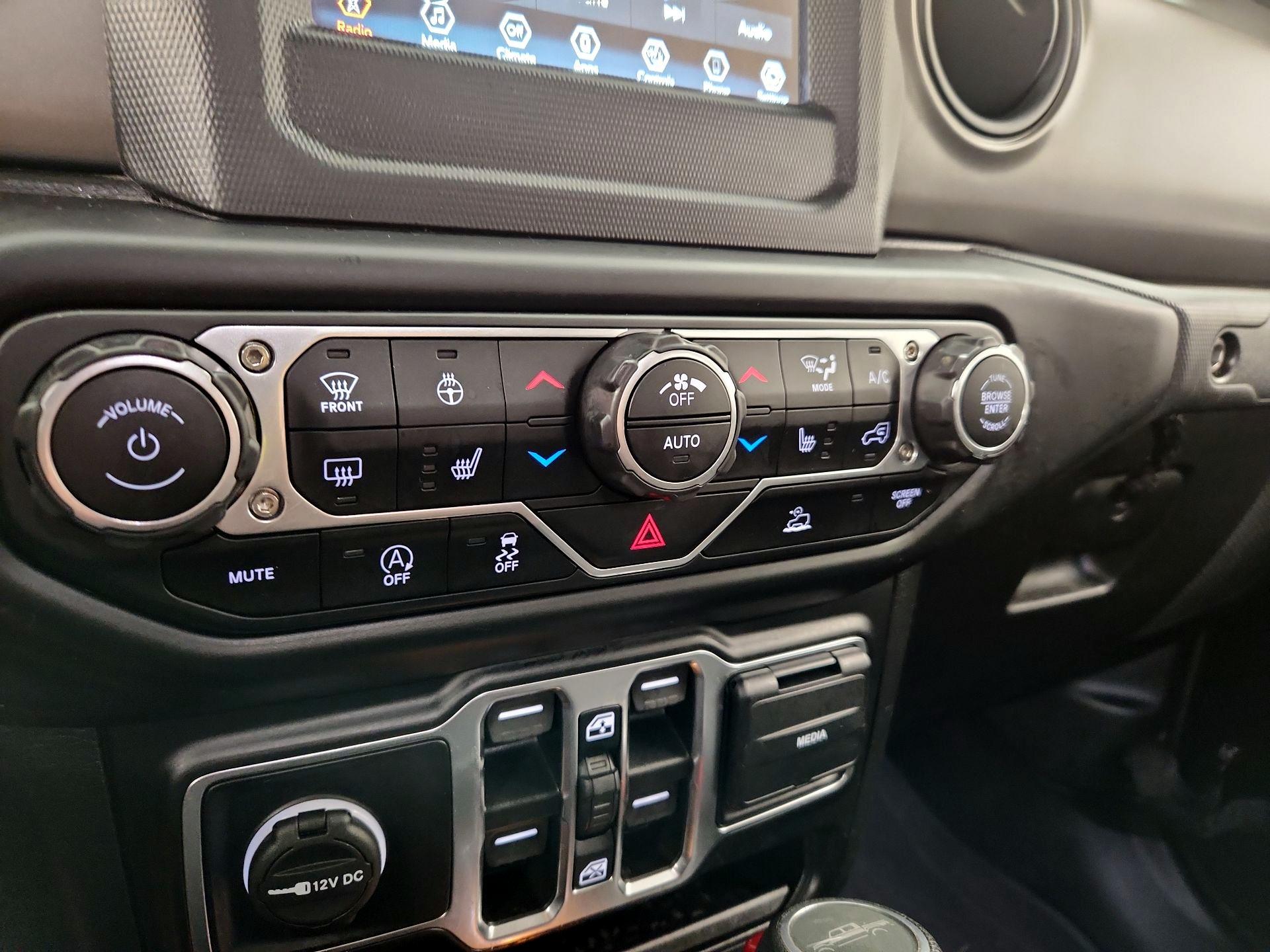 Thumbnail: 2022 Jeep Gladiator - 16
