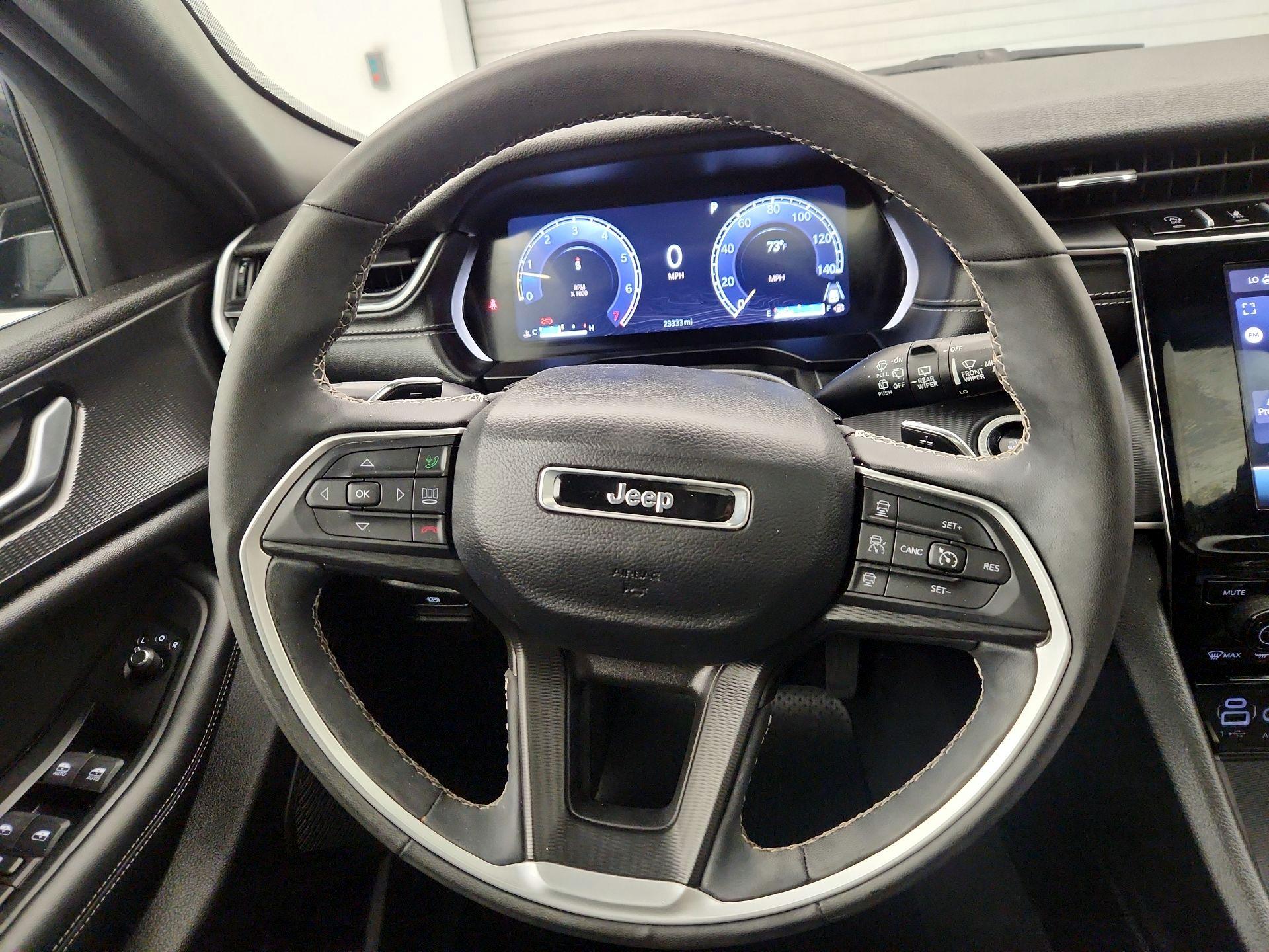 Thumbnail: 2024 Jeep Grand Cherokee - 10