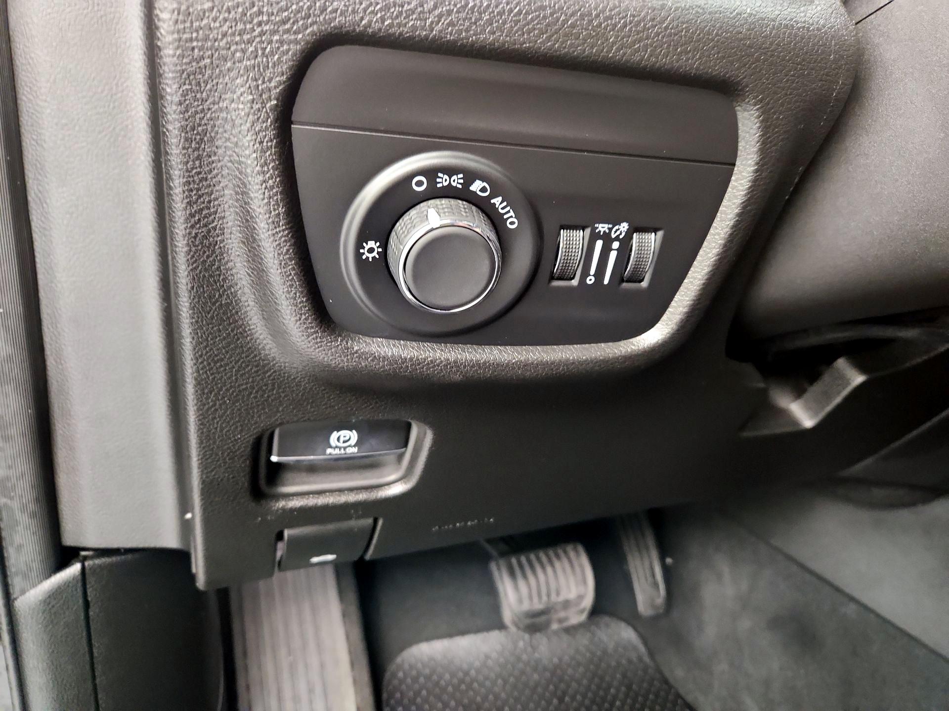 Thumbnail: 2024 Jeep Grand Cherokee - 13