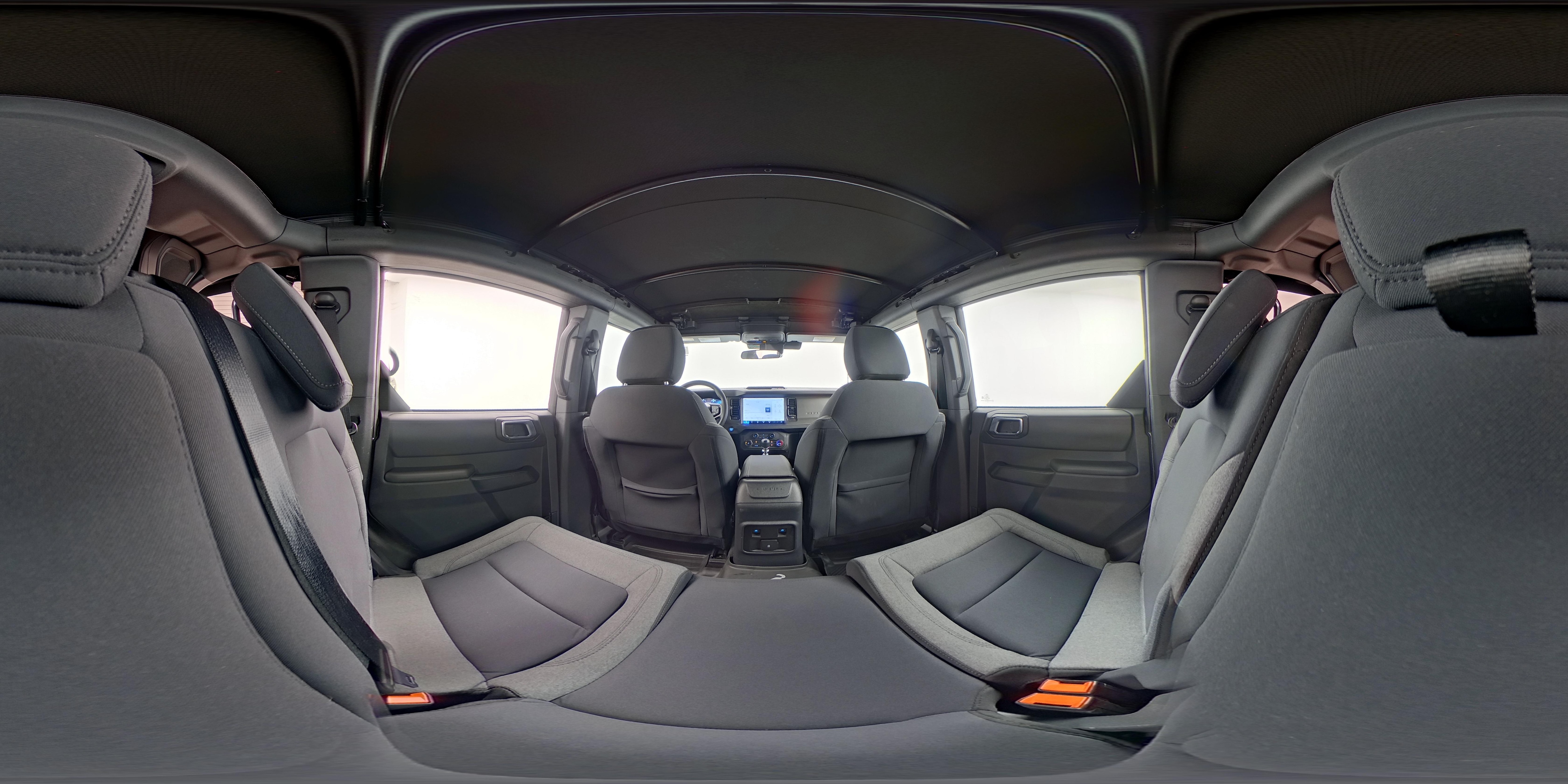 2025 Ford Bronco 4-Door Base - Photo 25