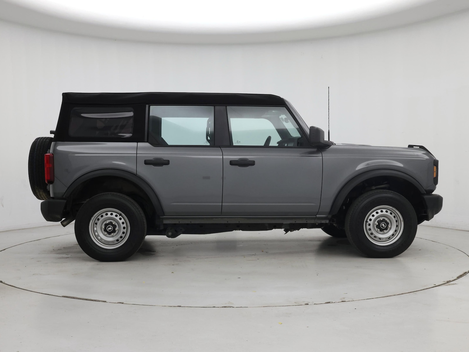 2025 Ford Bronco 4-Door Base - Photo 8