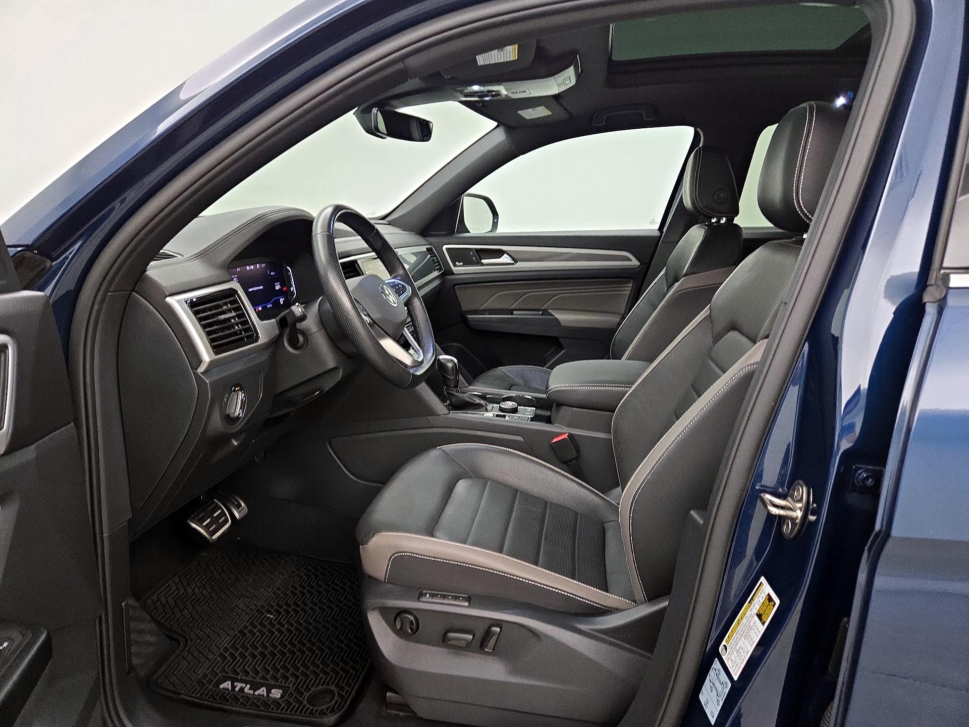 Thumbnail: 2021 Volkswagen Atlas - 11