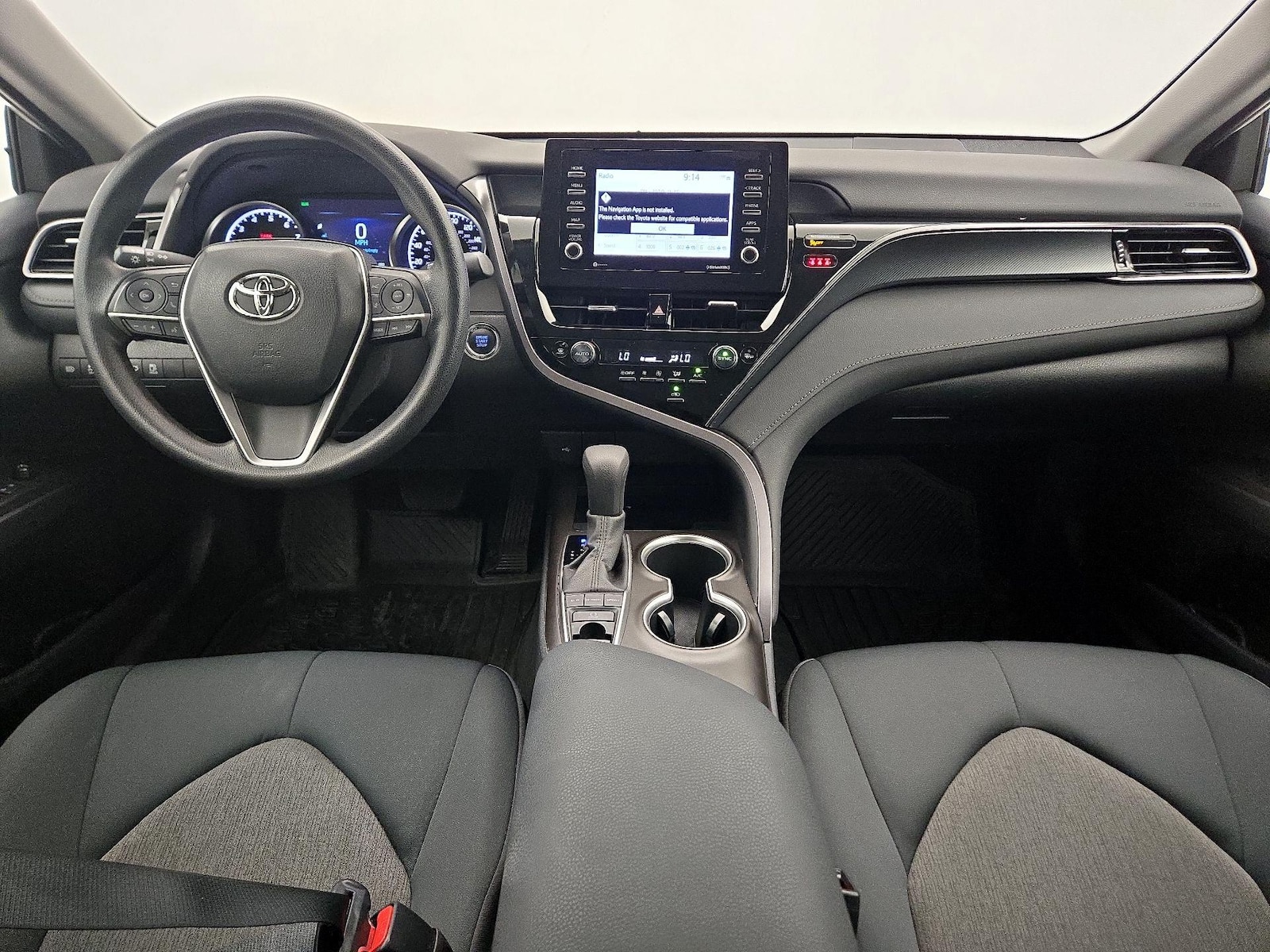 2023 Toyota Camry LE - Photo 10