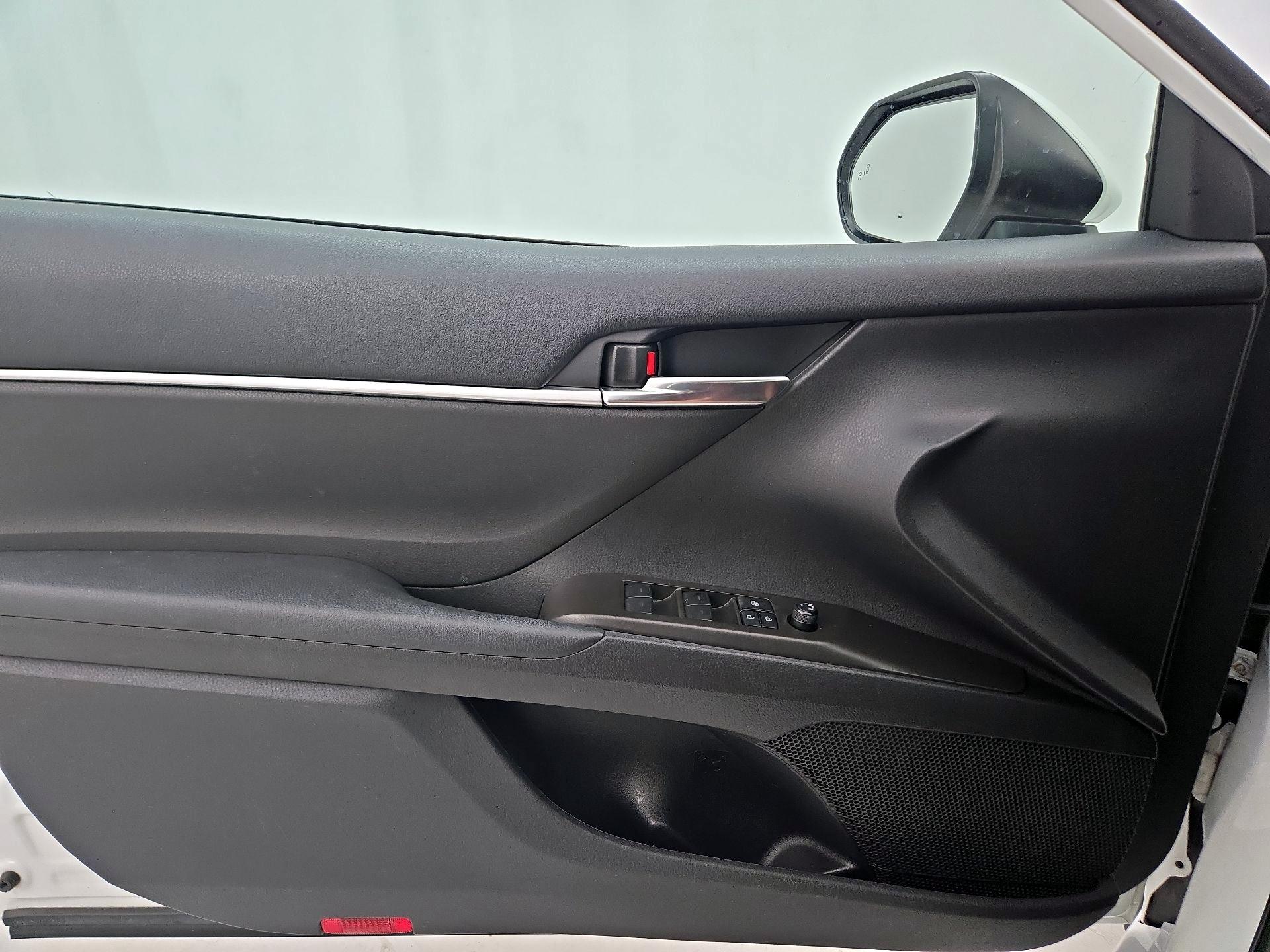 Thumbnail: 2023 Toyota Camry - 12