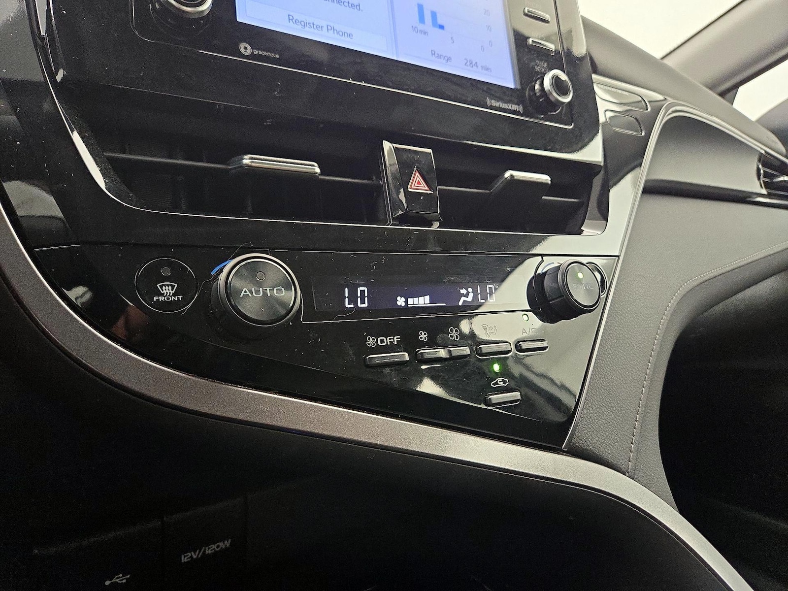 2023 Toyota Camry LE - Photo 17