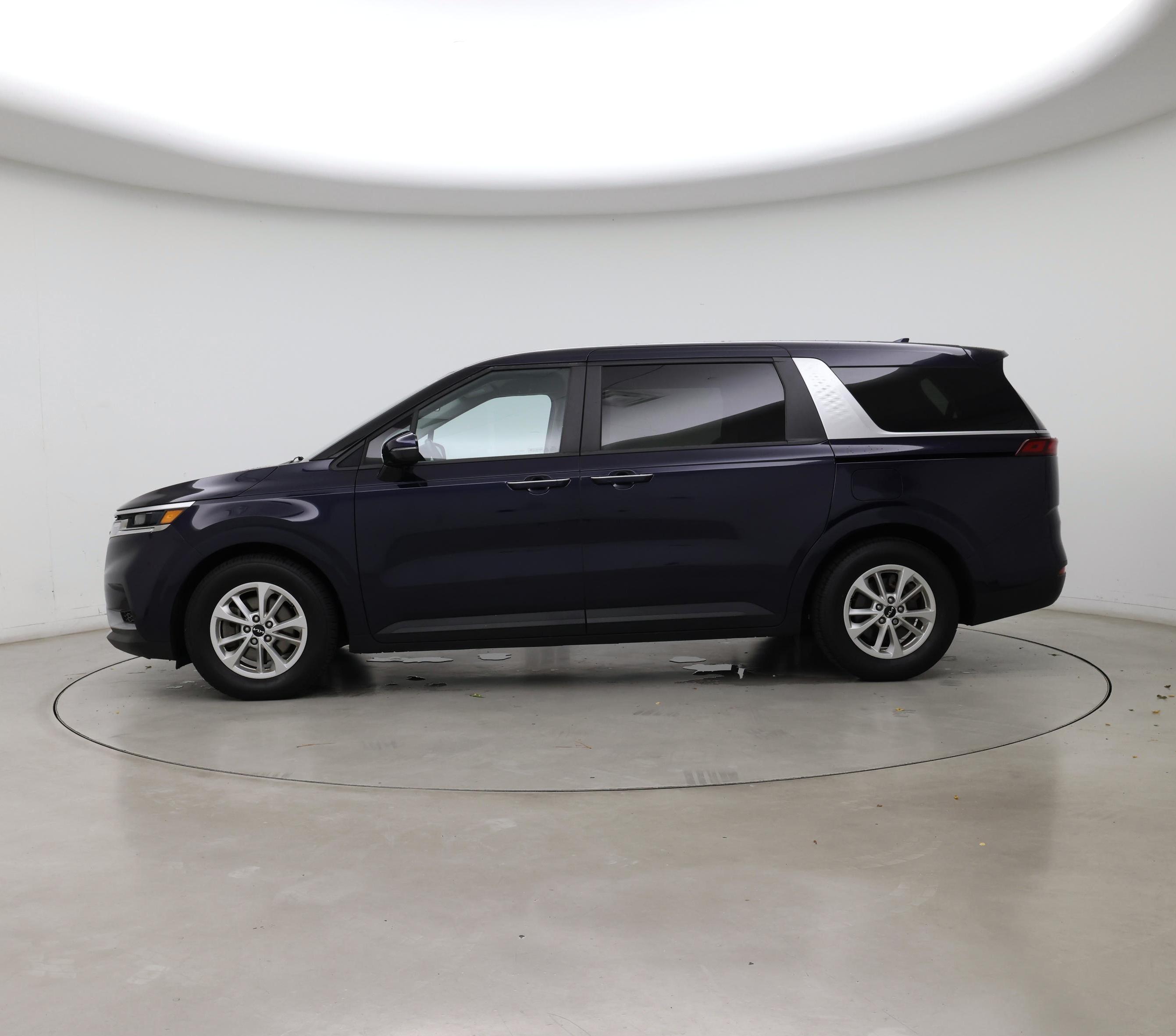 Thumbnail: 2024 Kia Carnival - 3