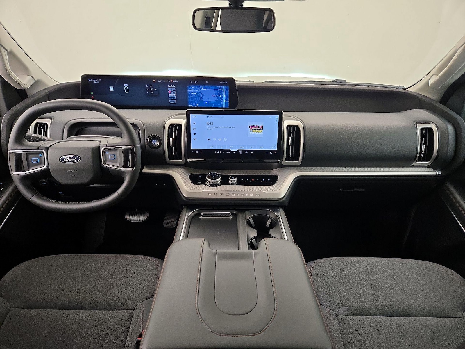 2025 Ford Expedition Active - Photo 10