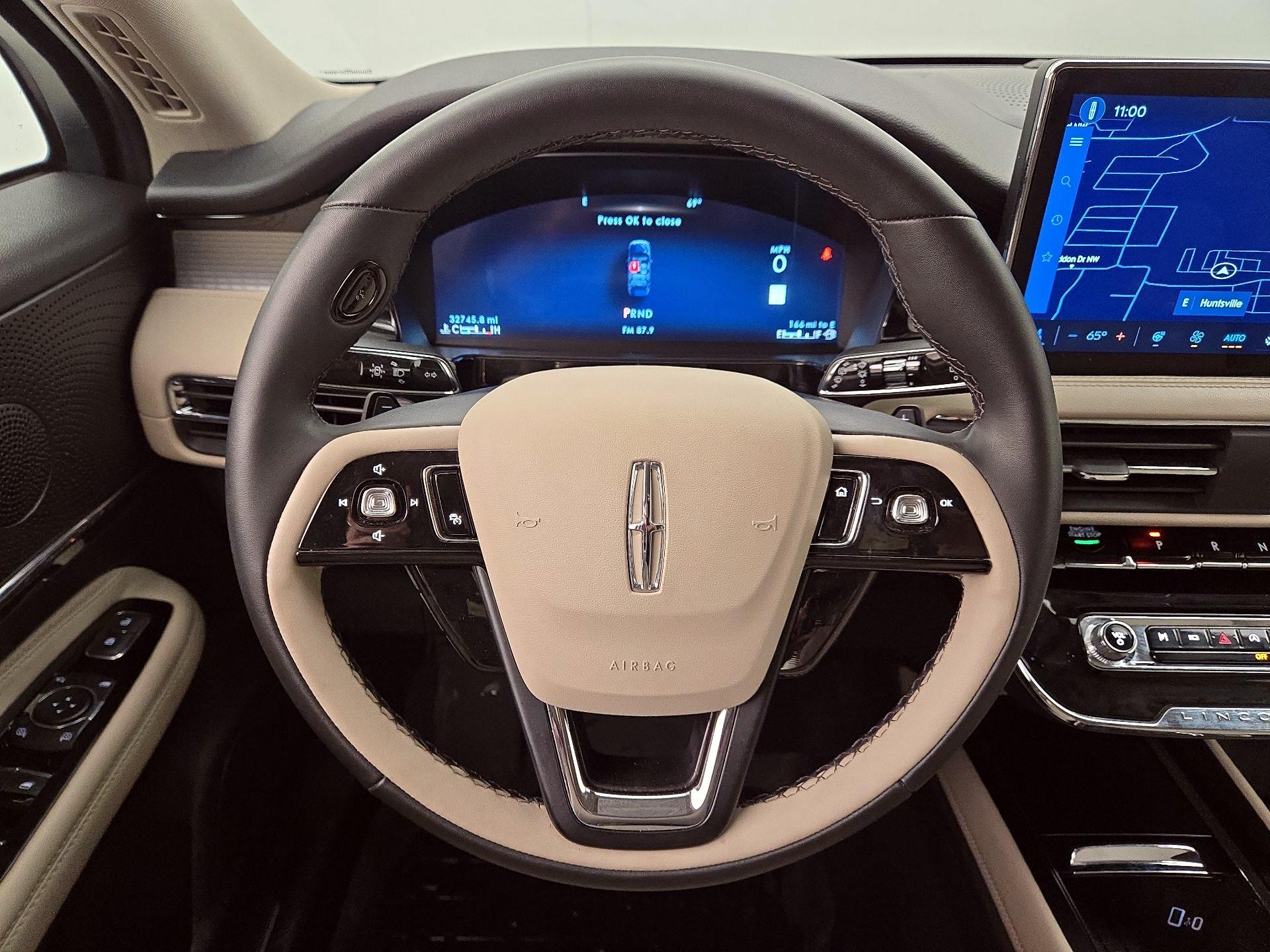 Thumbnail: 2025 Lincoln Corsair - 10