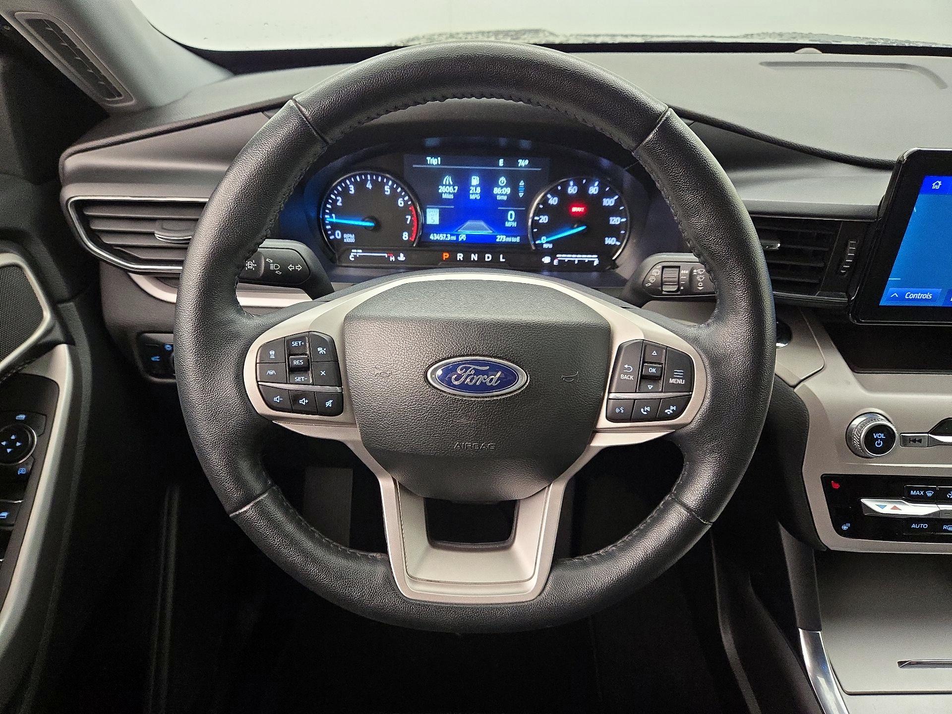 Thumbnail: 2023 Ford Explorer - 10