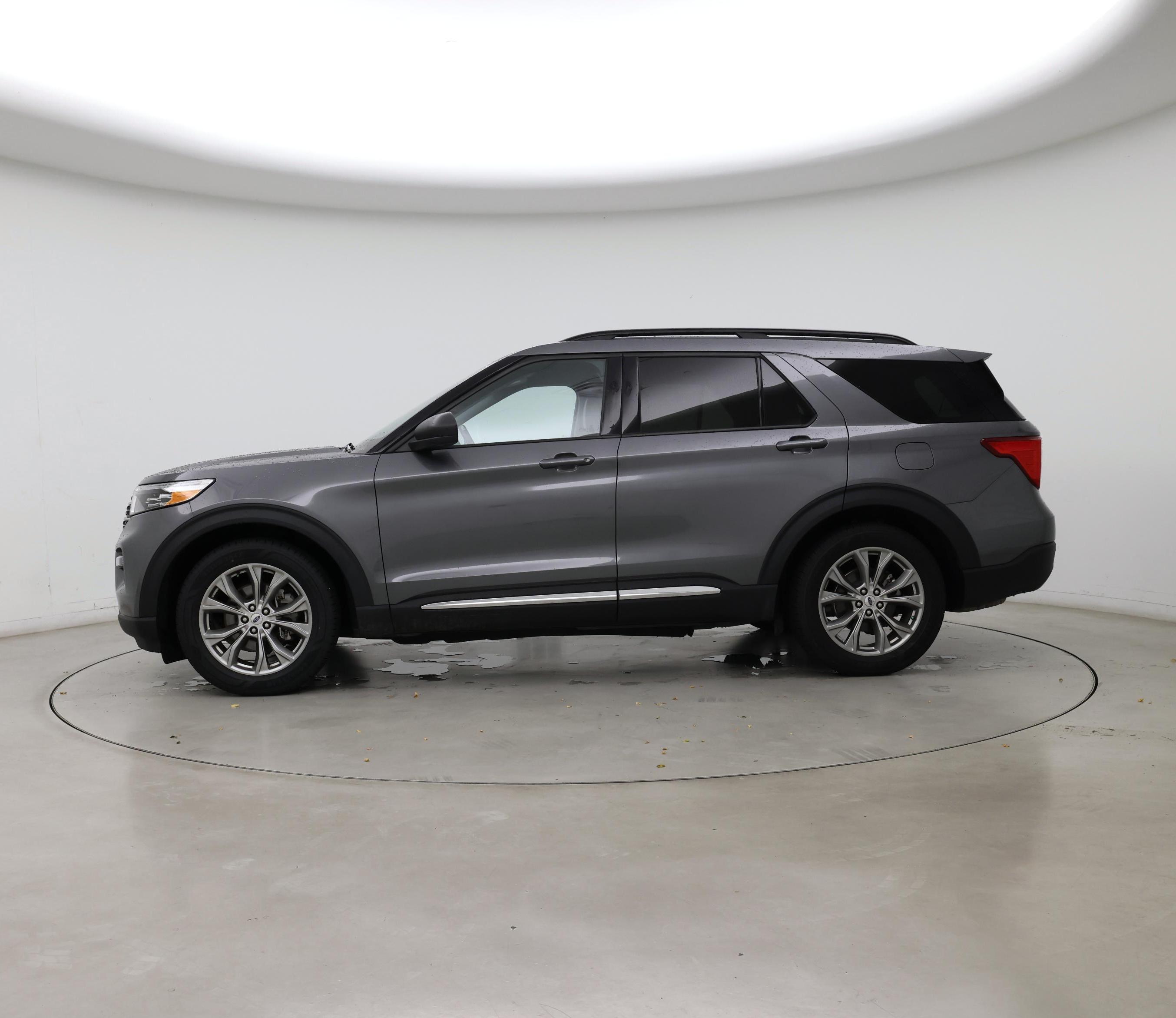 Thumbnail: 2023 Ford Explorer - 3