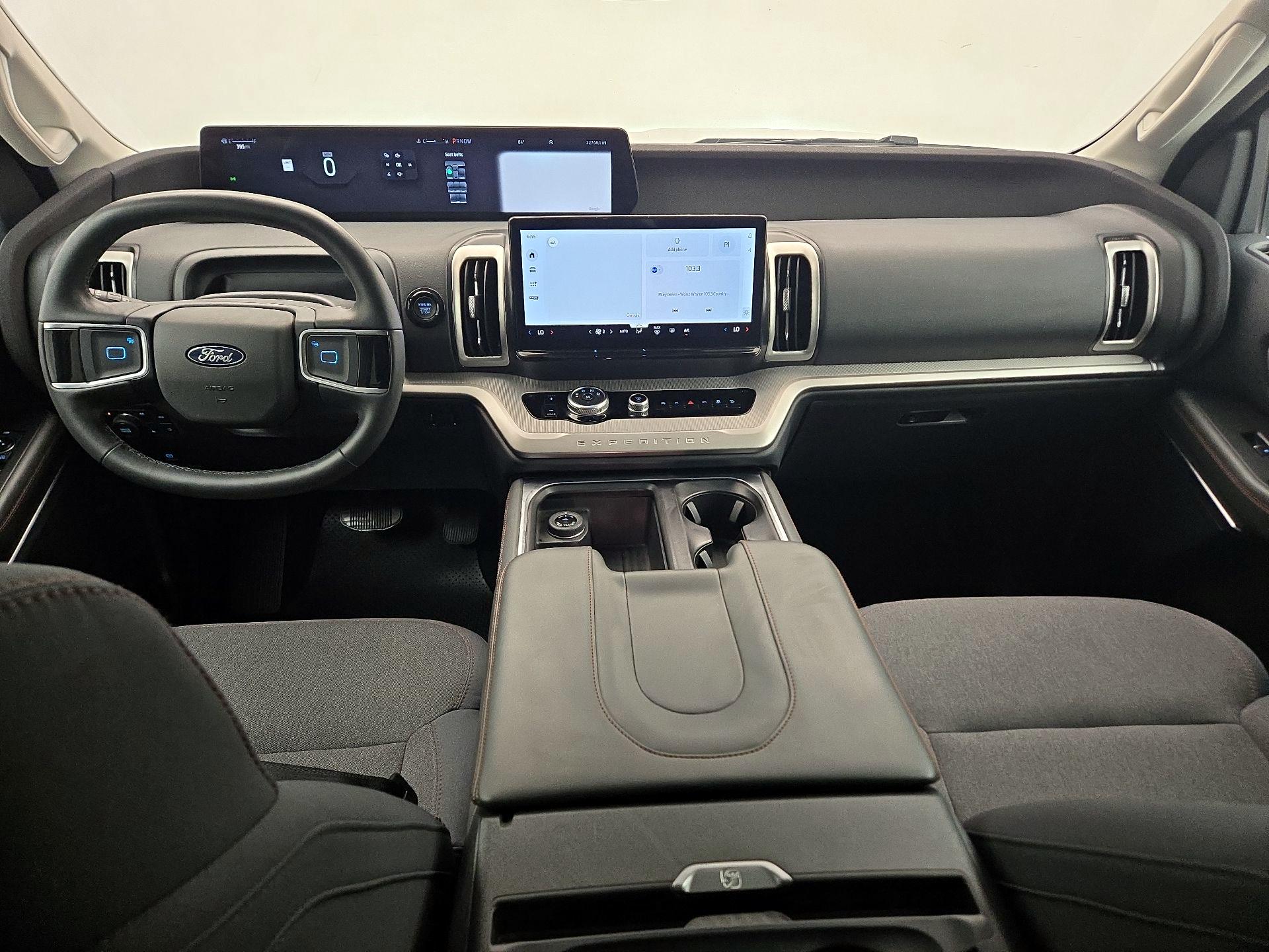 Thumbnail: 2025 Ford Expedition - 9