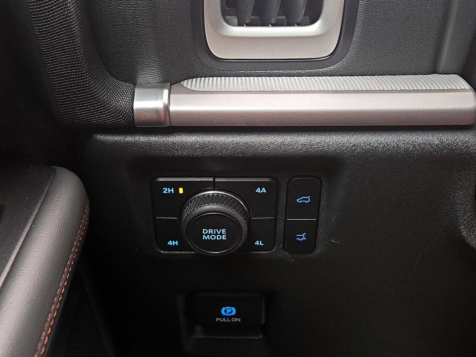2025 Ford Expedition Active - Photo 14