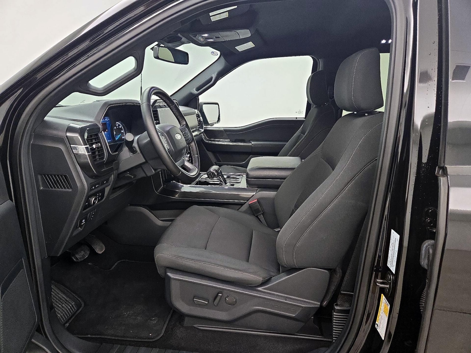 2023 Ford F-150 XLT - Photo 12