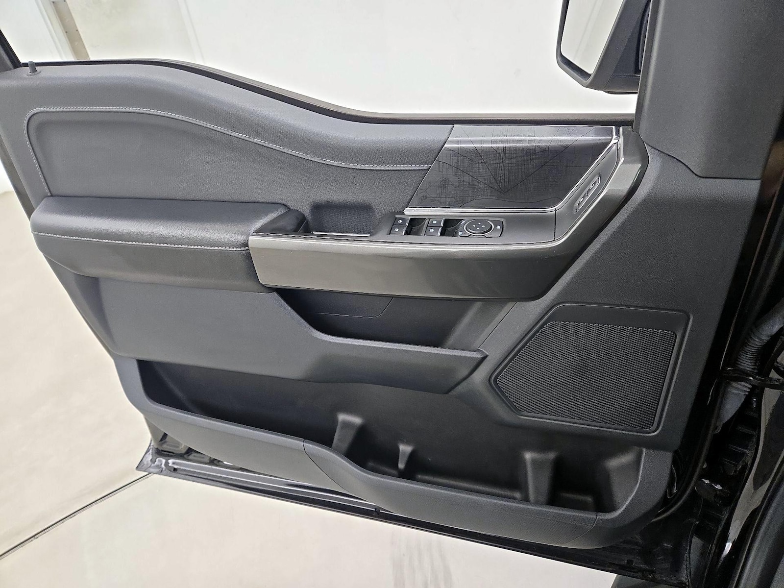 2023 Ford F-150 XLT - Photo 13