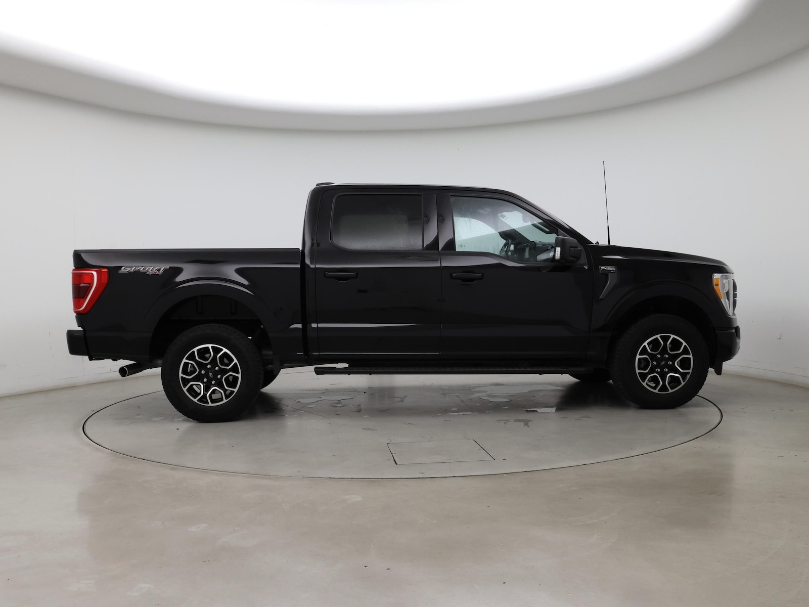 2023 Ford F-150 XLT - Photo 8