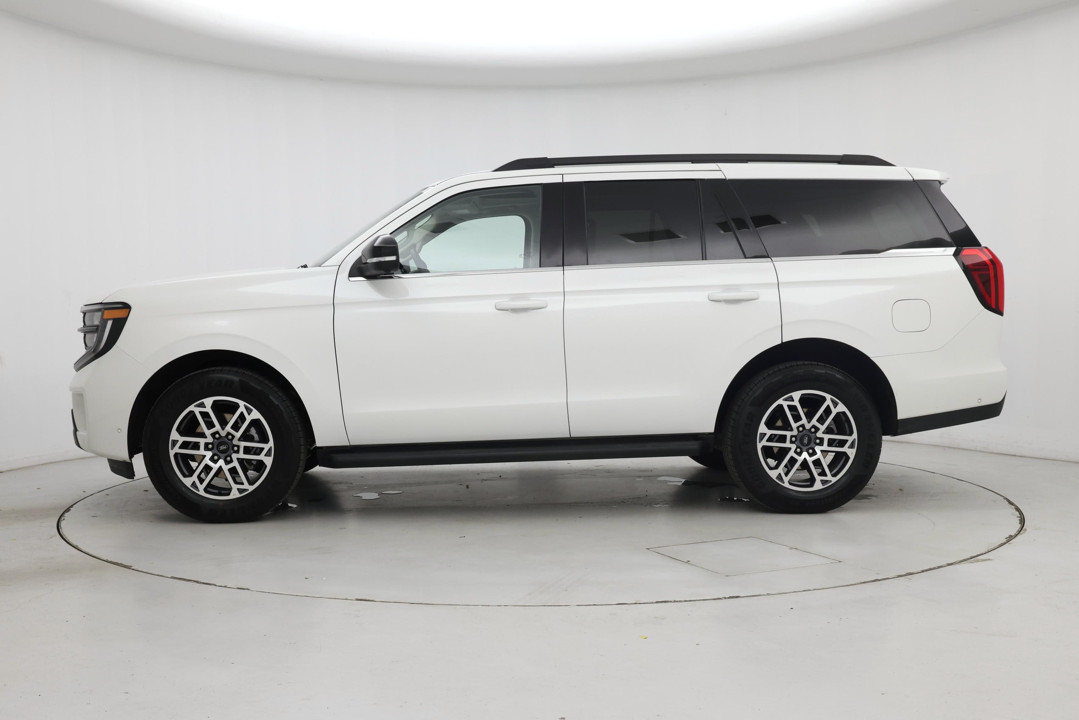 Thumbnail: 2025 Ford Expedition - 3