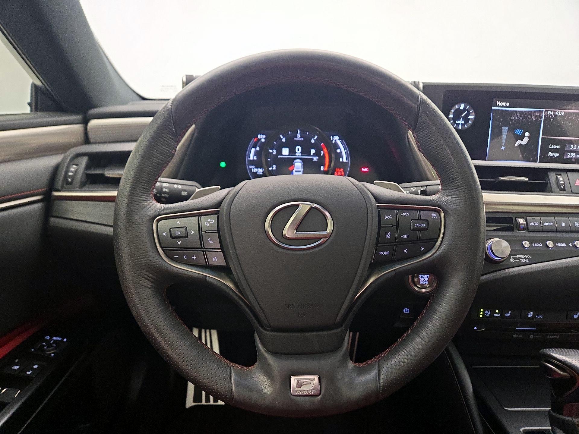 Thumbnail: 2021 Lexus ES - 10