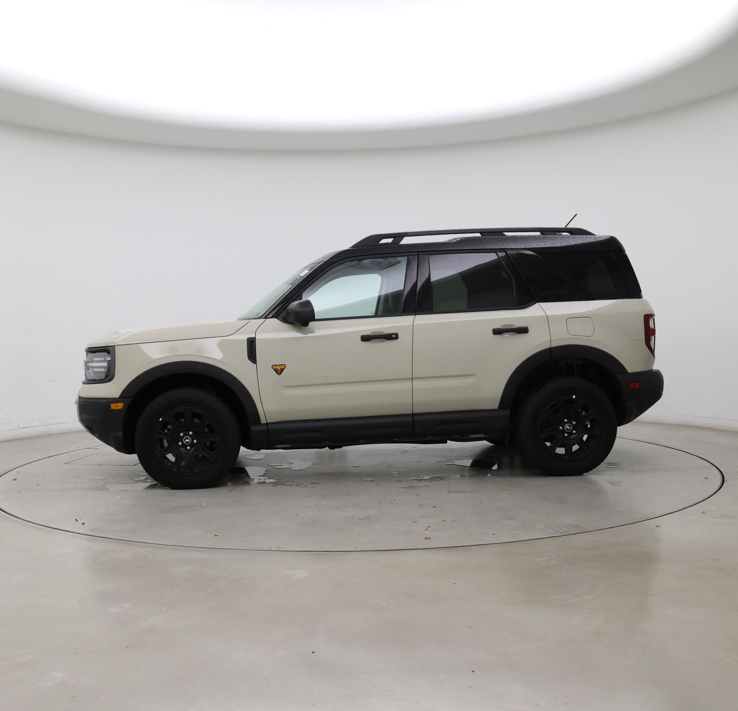 Thumbnail: 2025 Ford Bronco Sport - 3