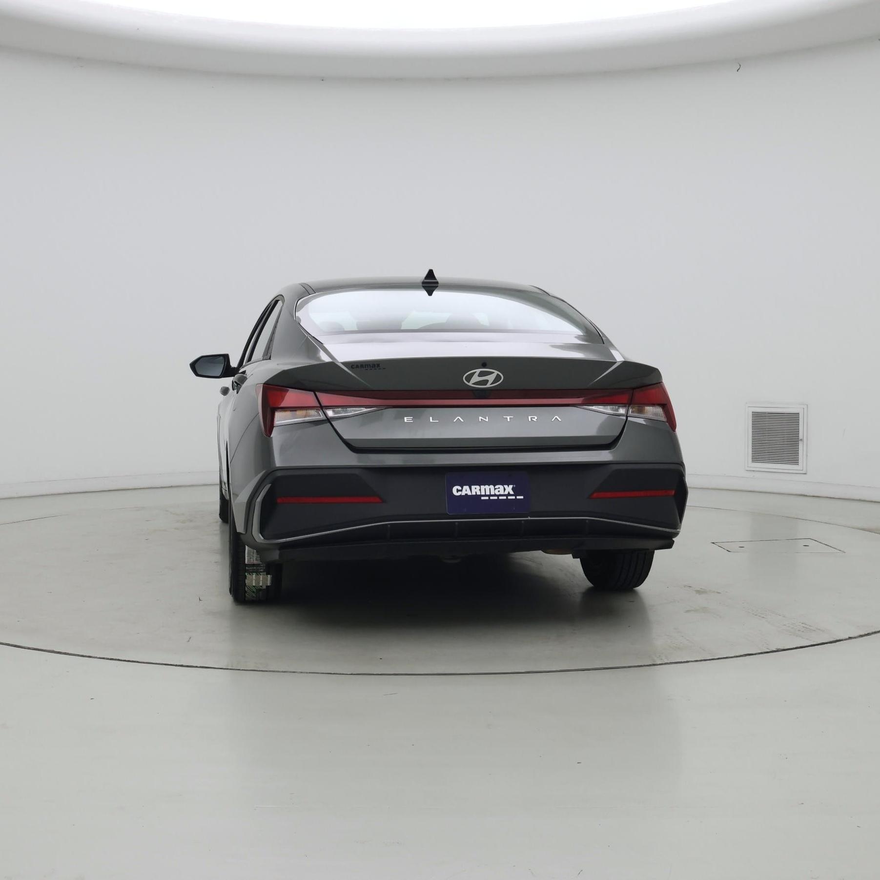 Thumbnail: 2024 Hyundai Elantra - 6