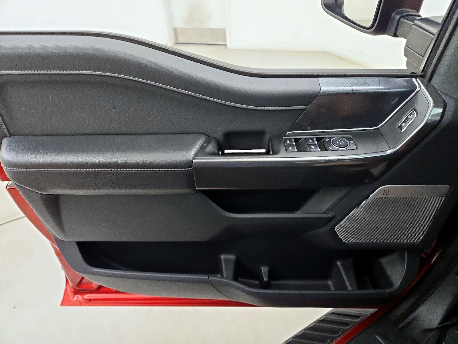 2023 Ford F-150 XLT - Photo 13