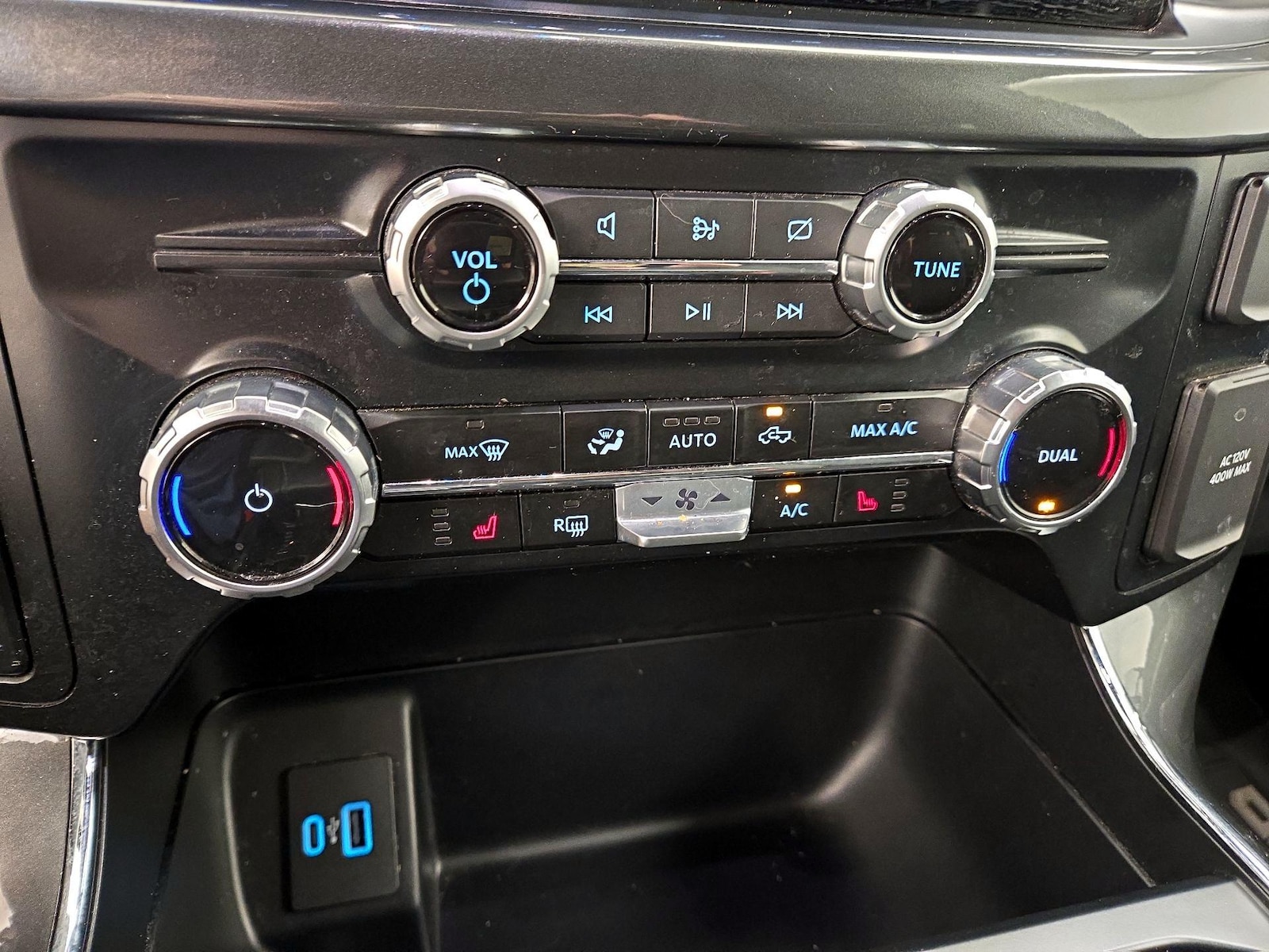 2023 Ford F-150 XLT - Photo 18