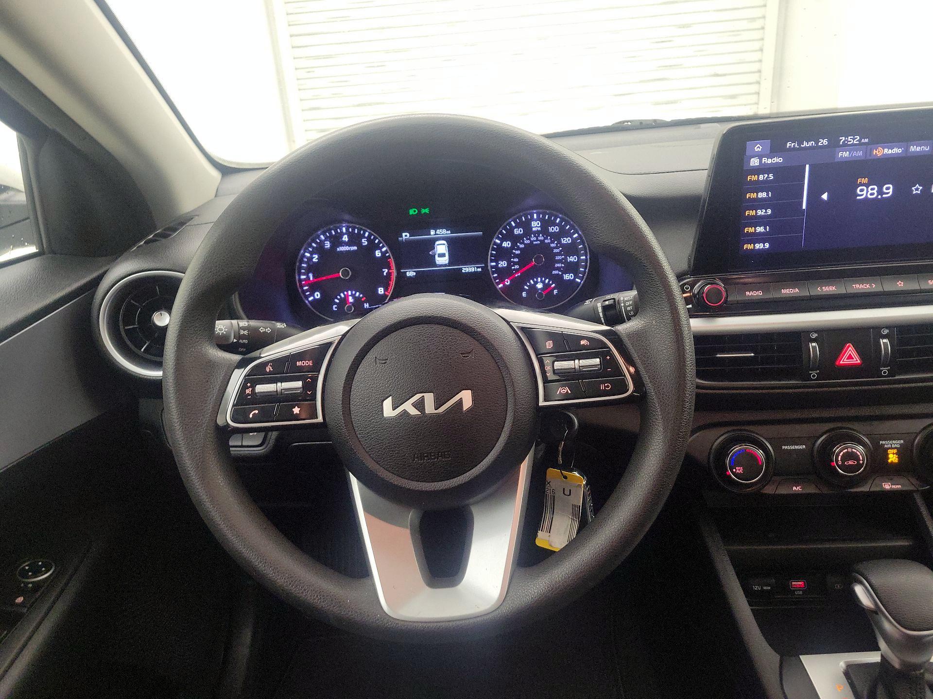 Thumbnail: 2024 Kia Forte - 10