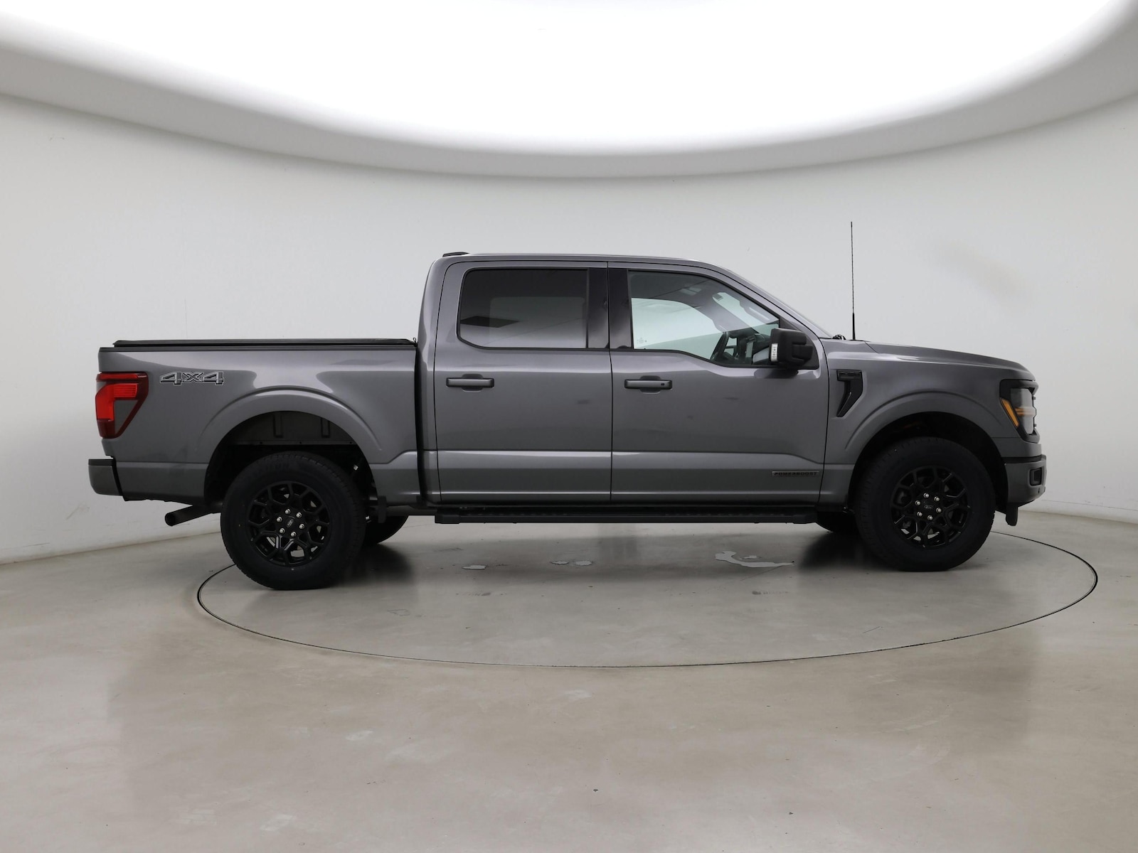 2024 Ford F-150 XLT - Photo 8