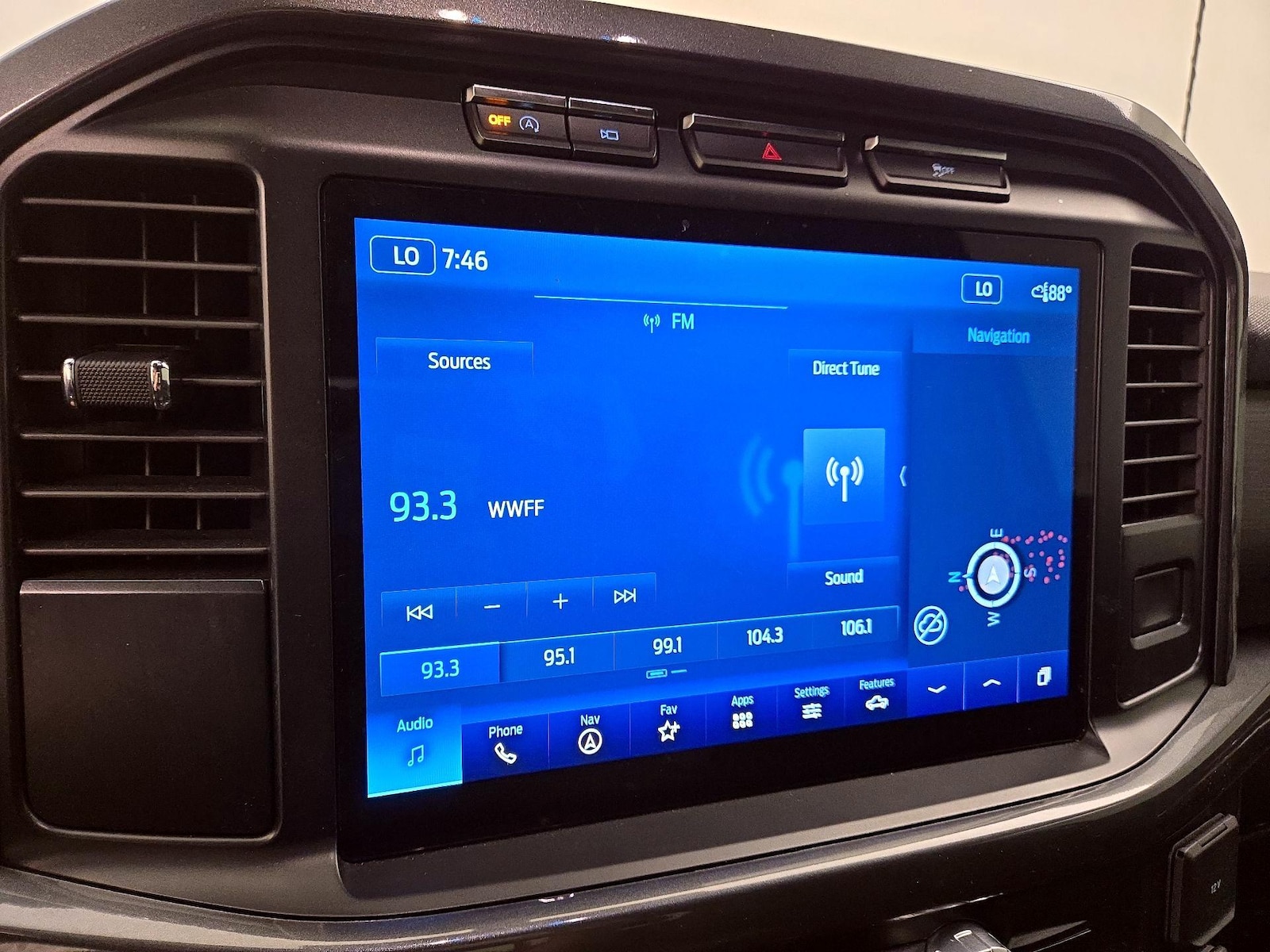2023 Ford F-150 XLT - Photo 17
