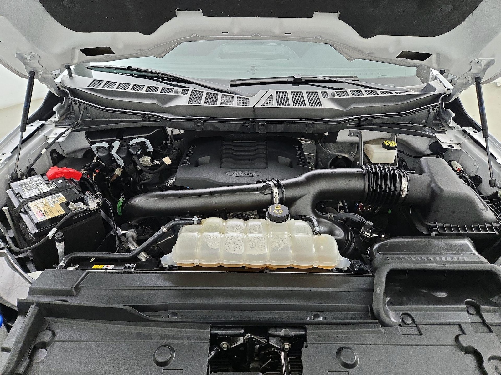 2023 Ford F-150 XLT - Photo 23