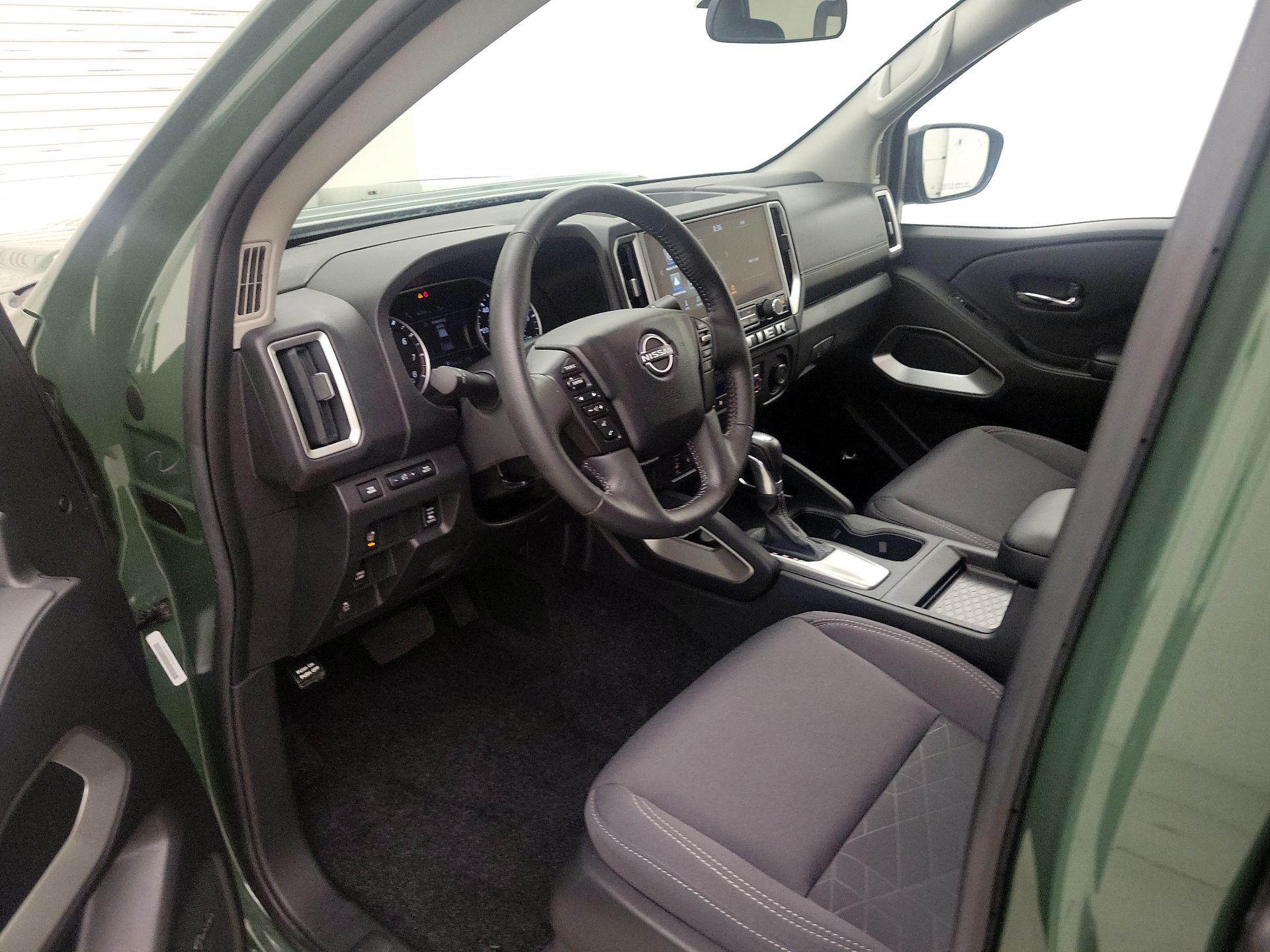 Thumbnail: 2025 Nissan Frontier - 11